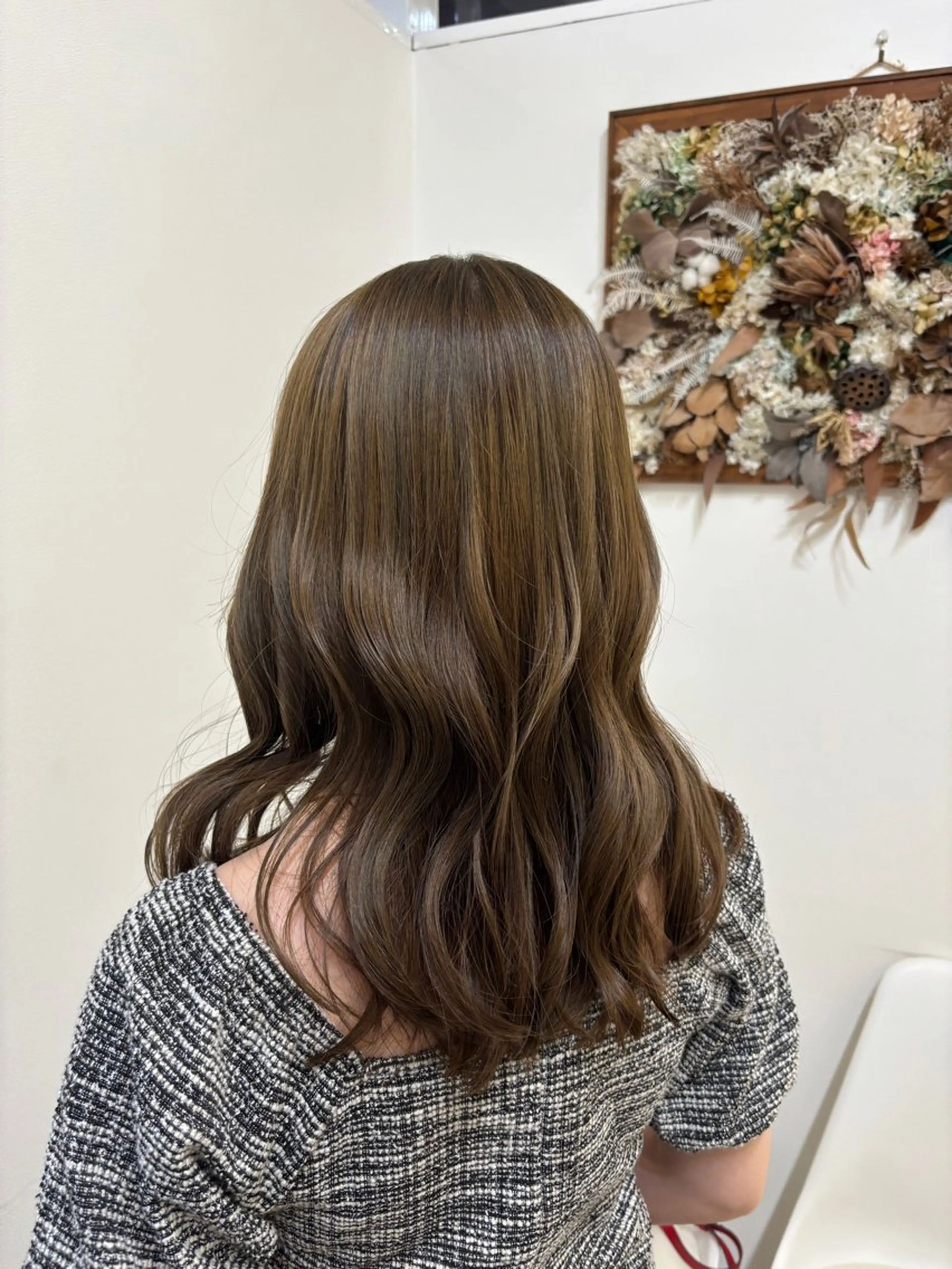 ロング カラー 透明感カラー ダブルカラー 髙木 藍紗のヘアスタイル