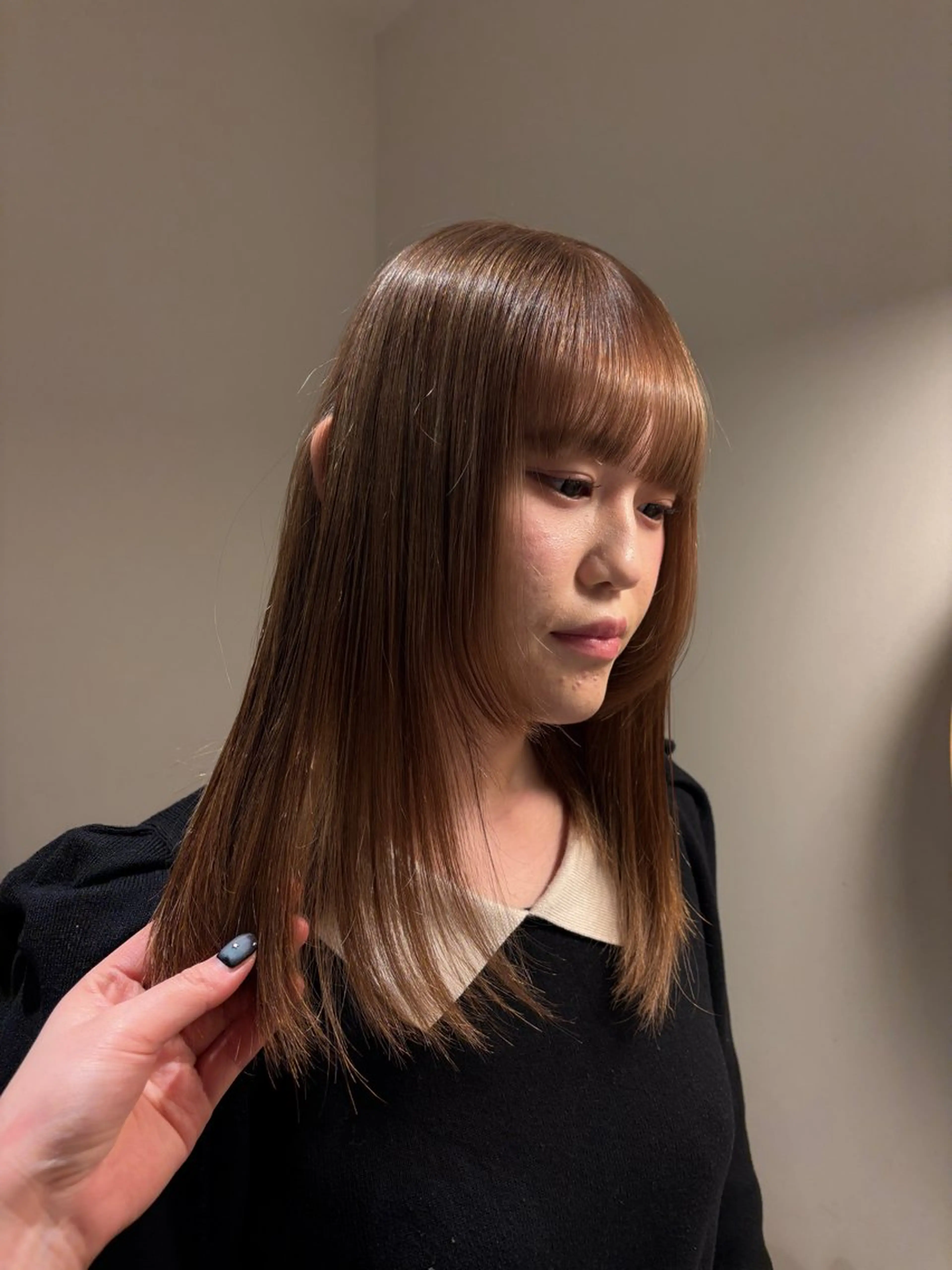 ミディアム カラー ベージュカラー ブリーチ ダブルカラー ミルクティーベージュ ヘアカラー FILMS所属・FILMS 銀座店 Mikotoのヘアスタイル