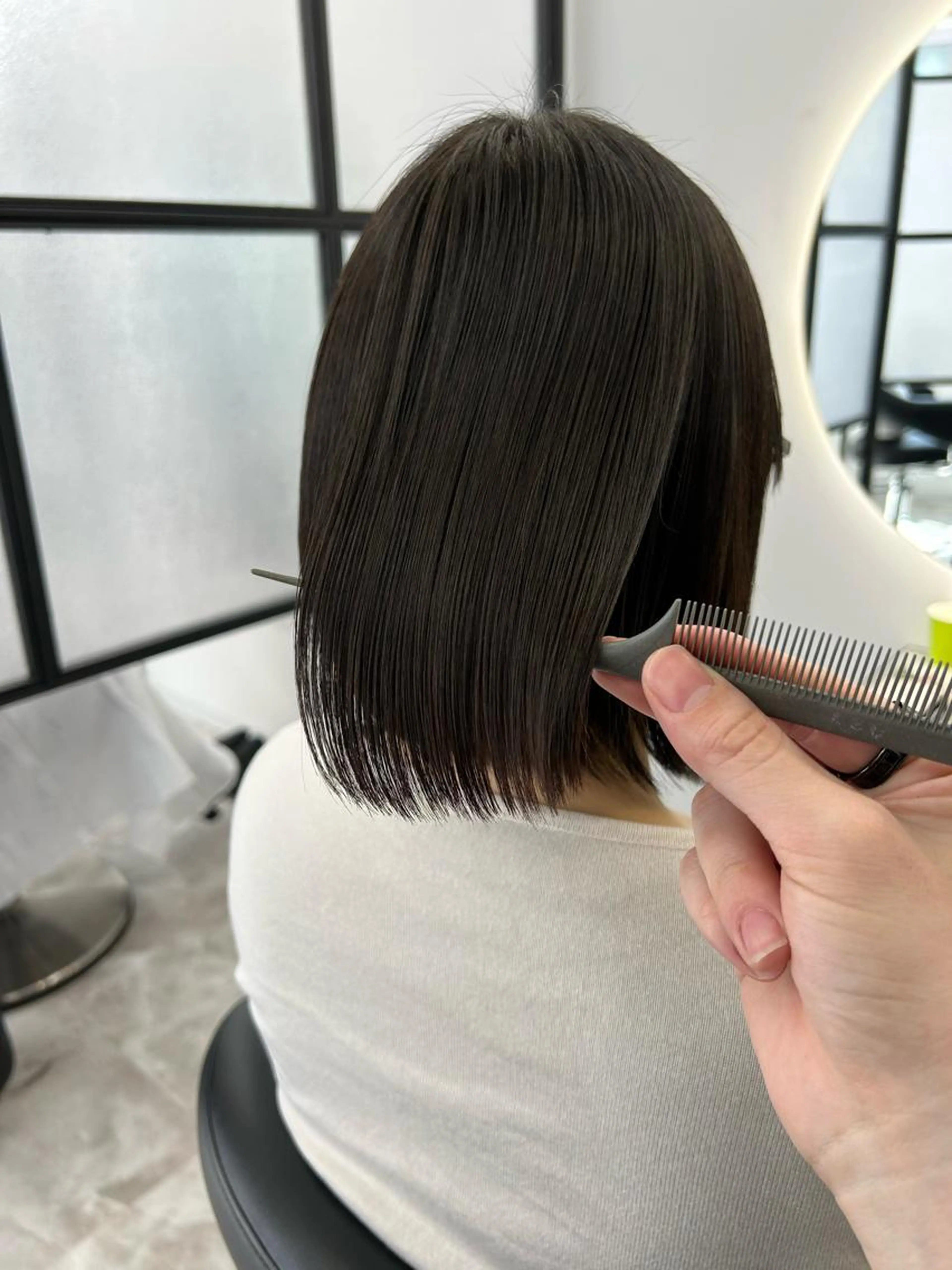 ご新規様限定‼️✨カット+ナチュラルストレート‼️ナチュラルな質感を求めてる方、そこまで癖ないけど落ち着かせたい方必見の写真