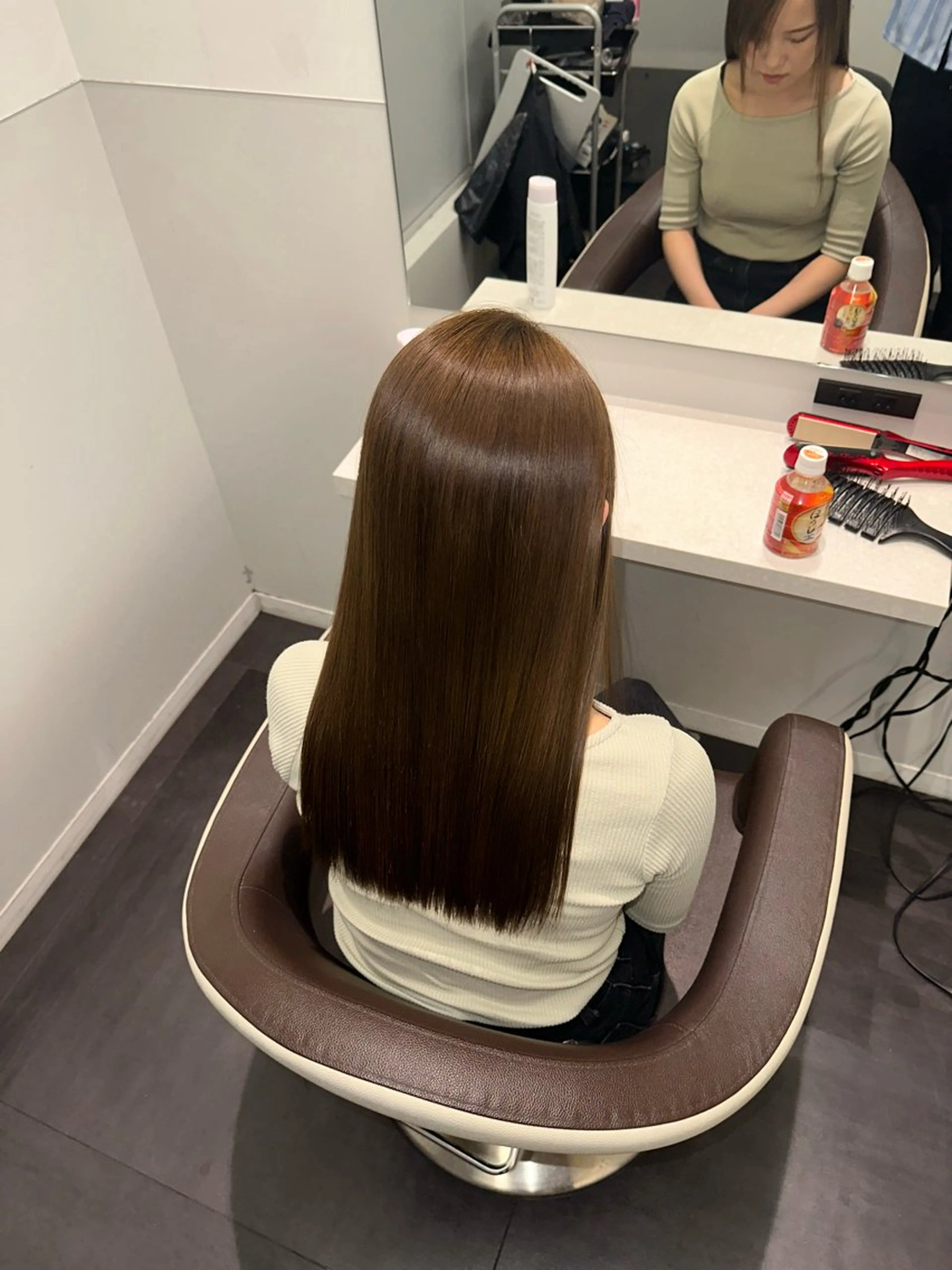 セミロング 美髪特化✨ 伊織✨縮毛矯正✨のヘアスタイル