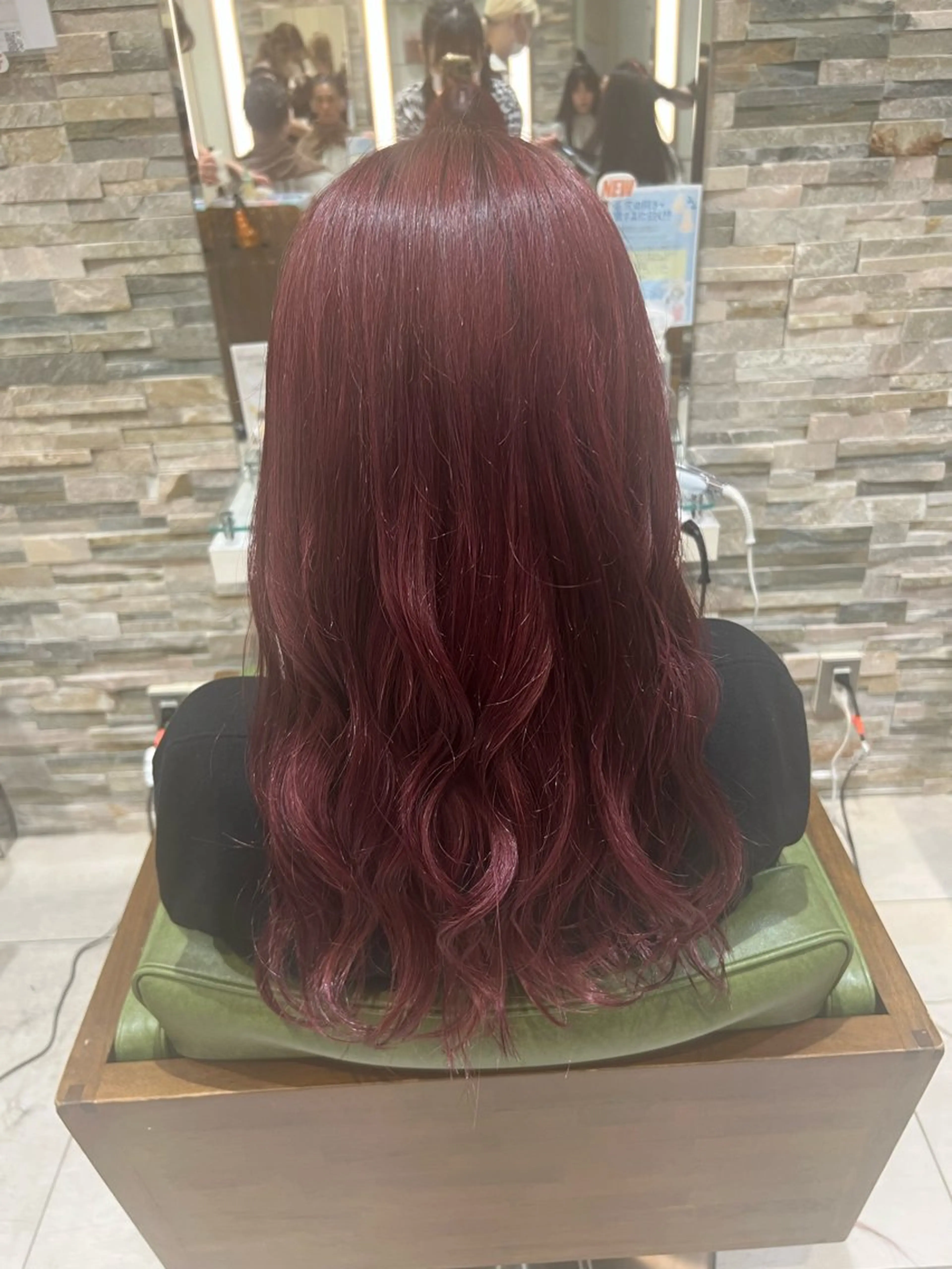 カラー レッドカラー カット ヘアカラー トリートメント 山口 愛紗花のヘアスタイル