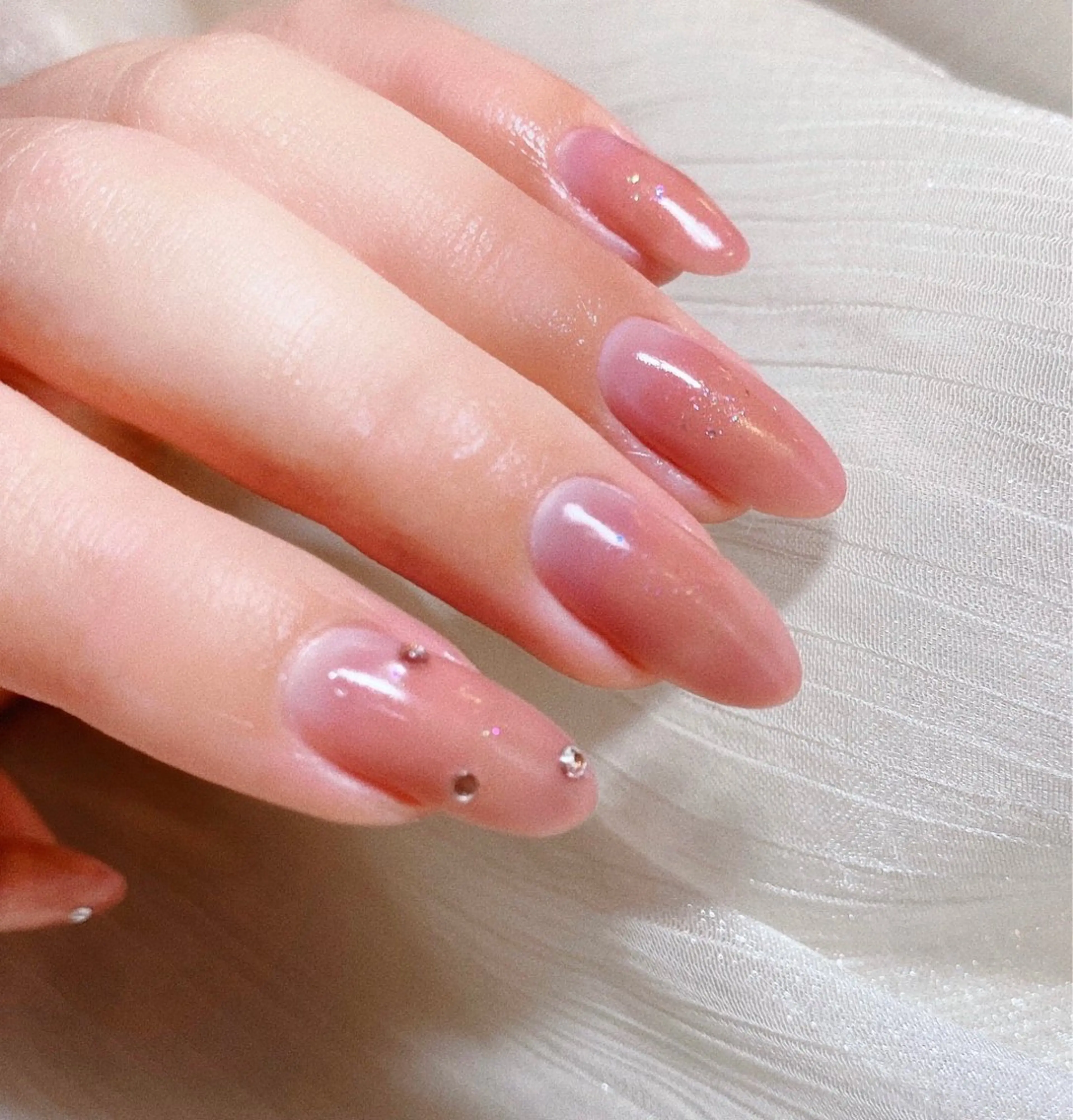 ネイル 長さ出し ストーンネイル ハンドネイル Nailist suzuのネイルデザイン