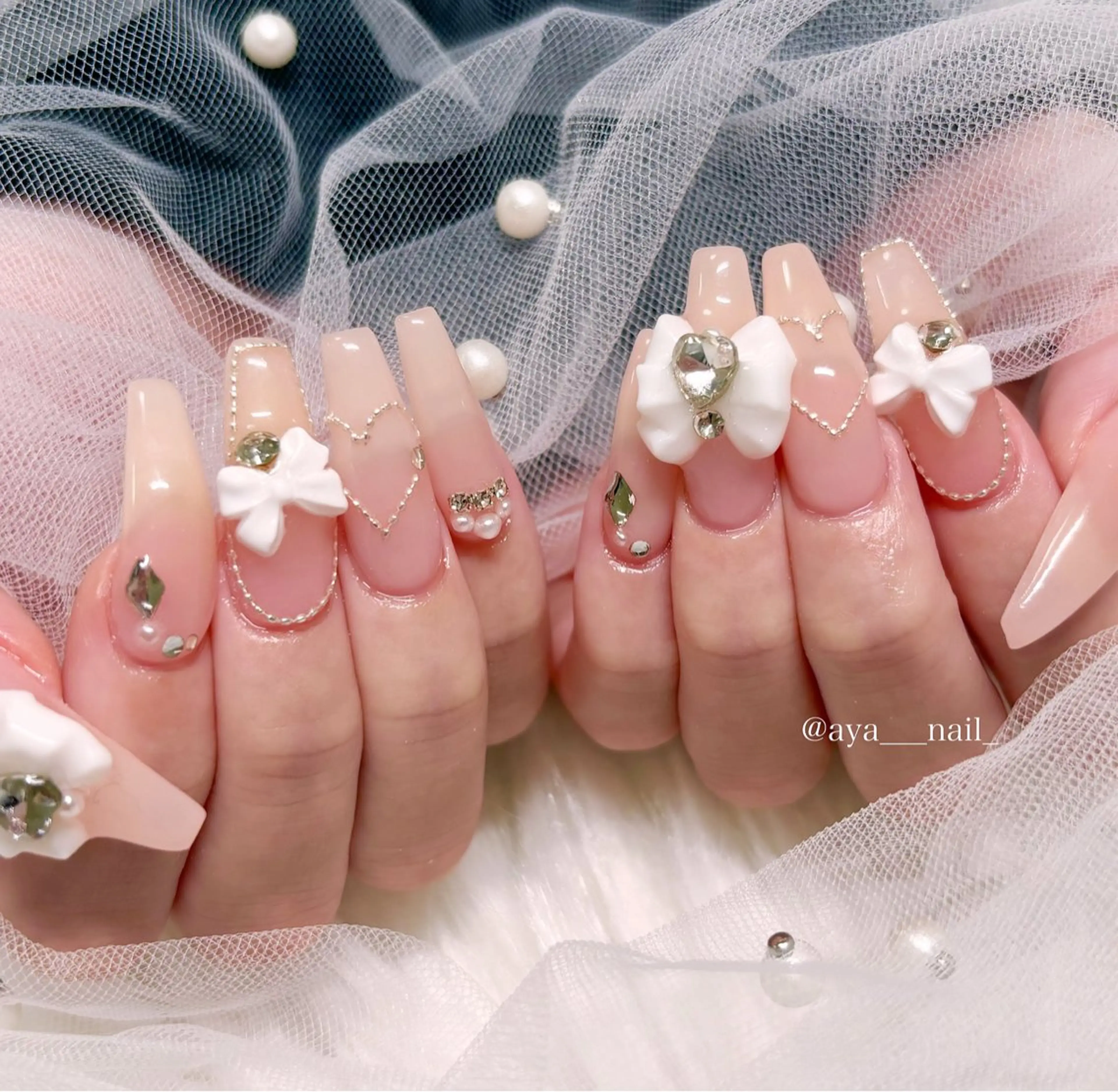 ネイル Roi〈ロワ〉 ayanaのネイルデザイン