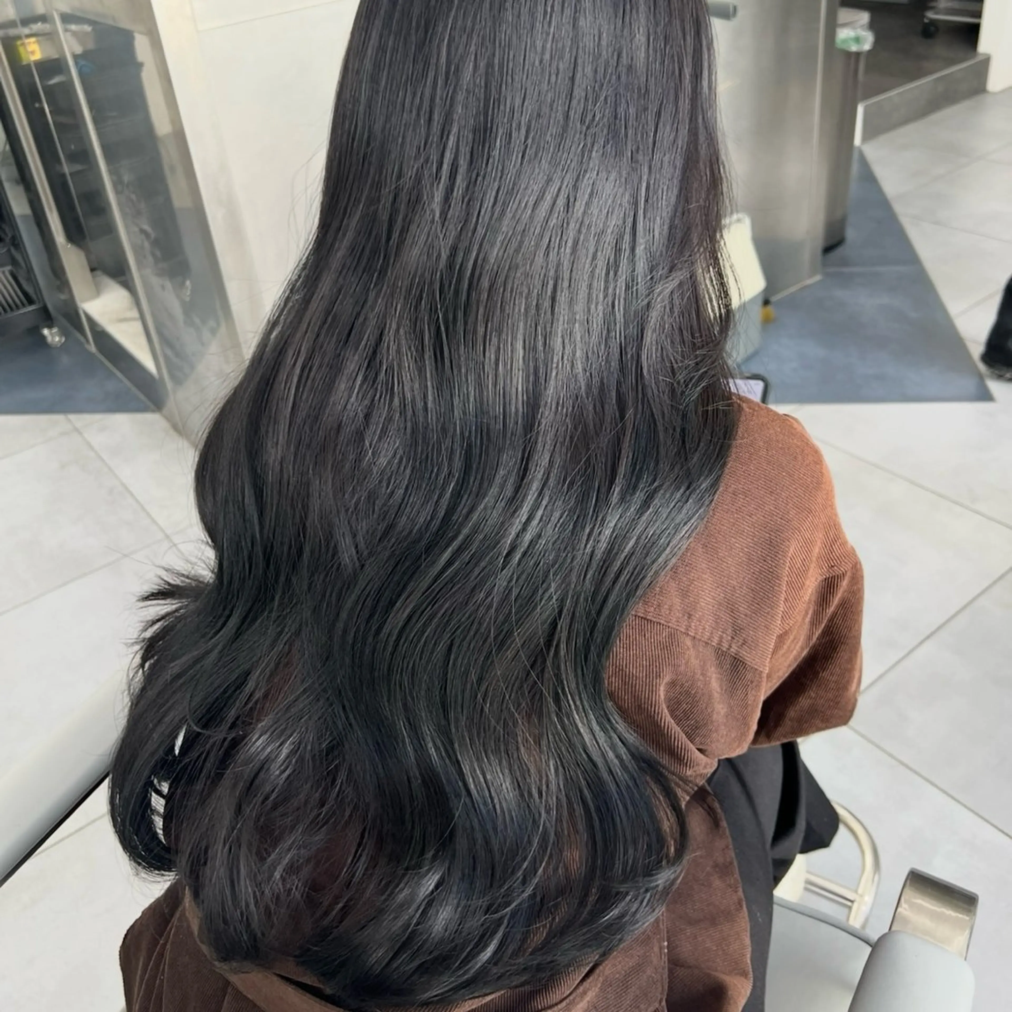 ロング 💙透明感カラー推し 🇰🇷ココロ🦋のヘアスタイル