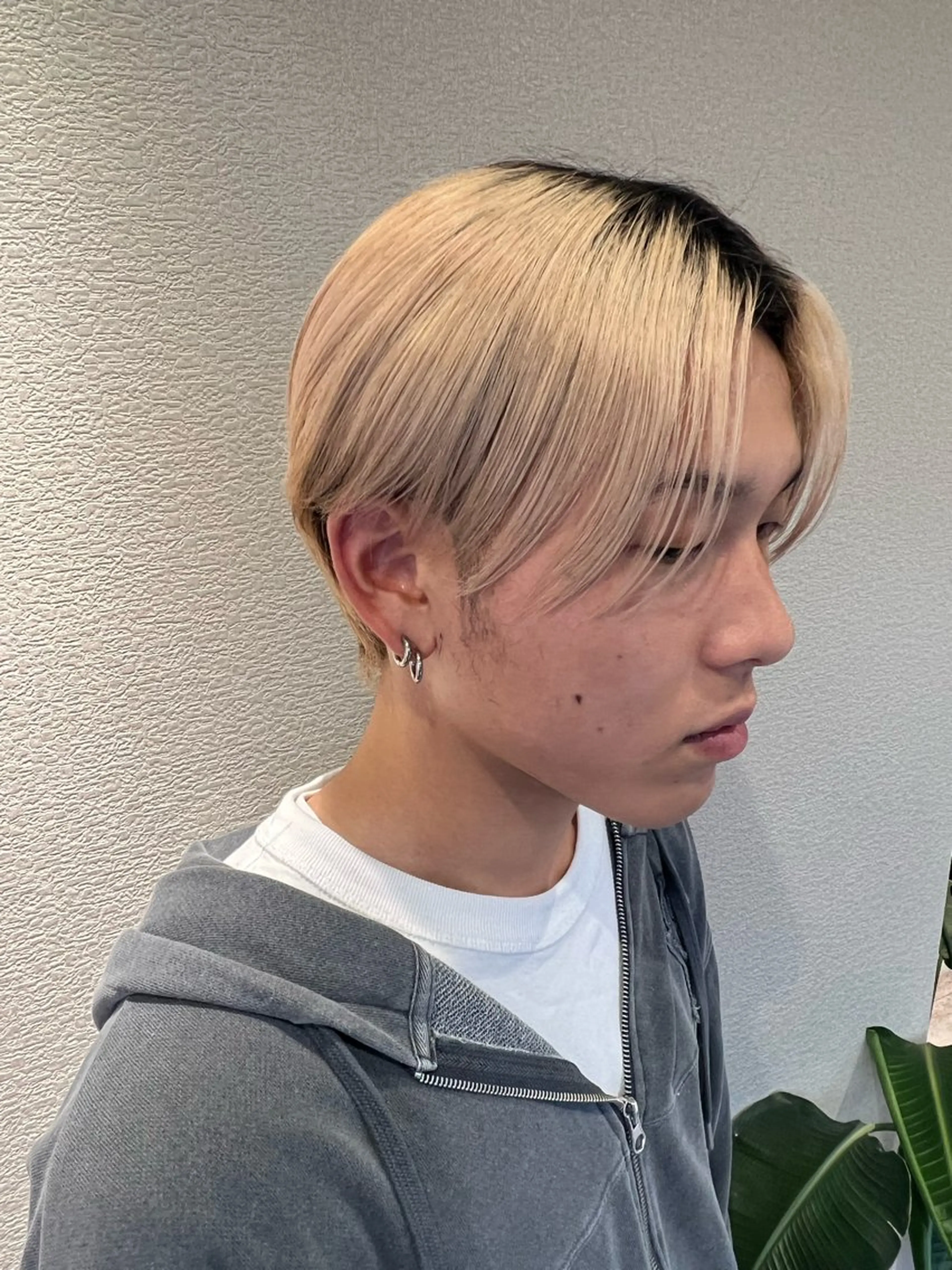 メンズ センターパート 小野 眞白のヘアスタイル