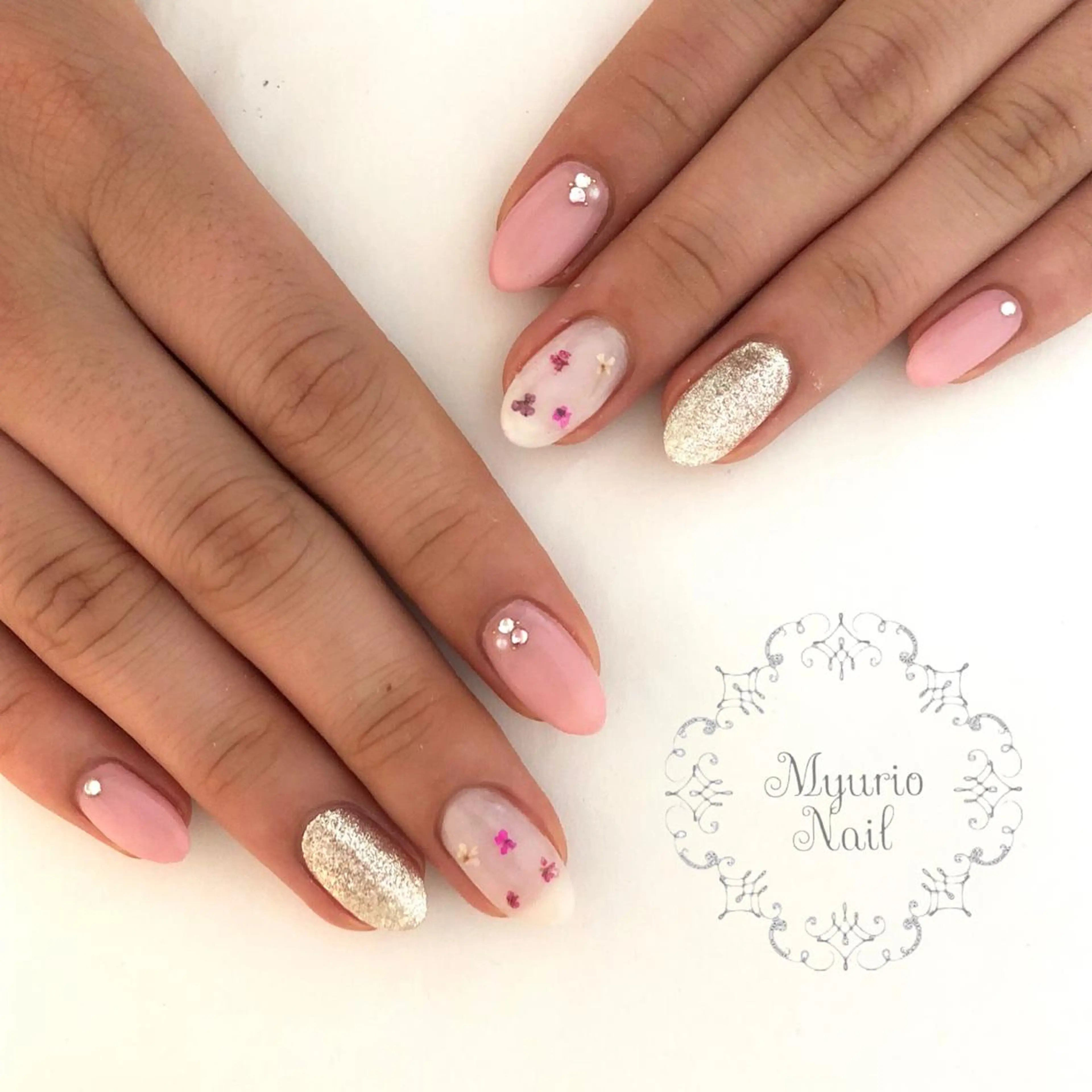 ネイル Sympa 𝓜iwako🐰ᩚのネイルデザイン