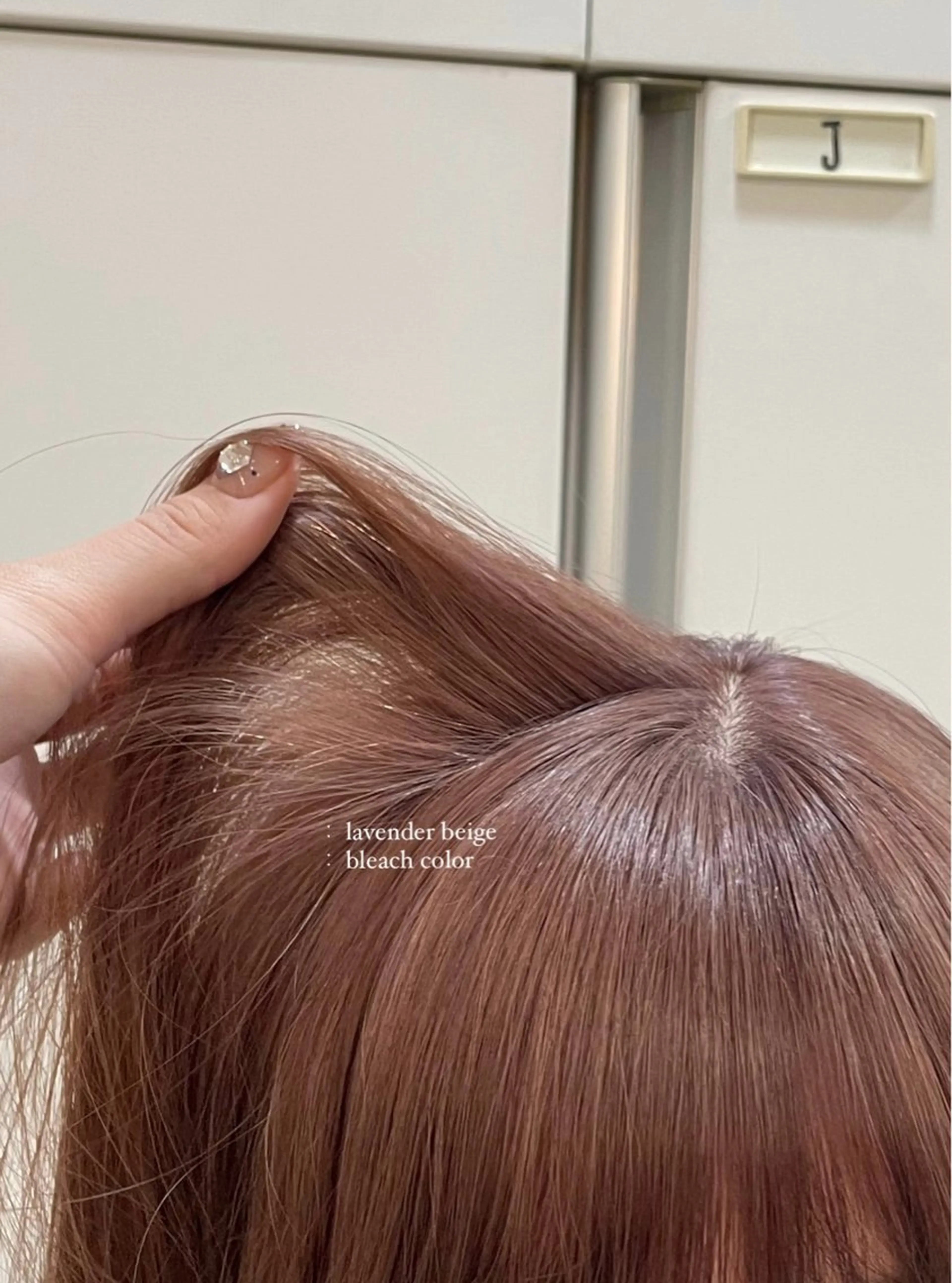 ショート カラー ブリーチ nanaka :のヘアスタイル