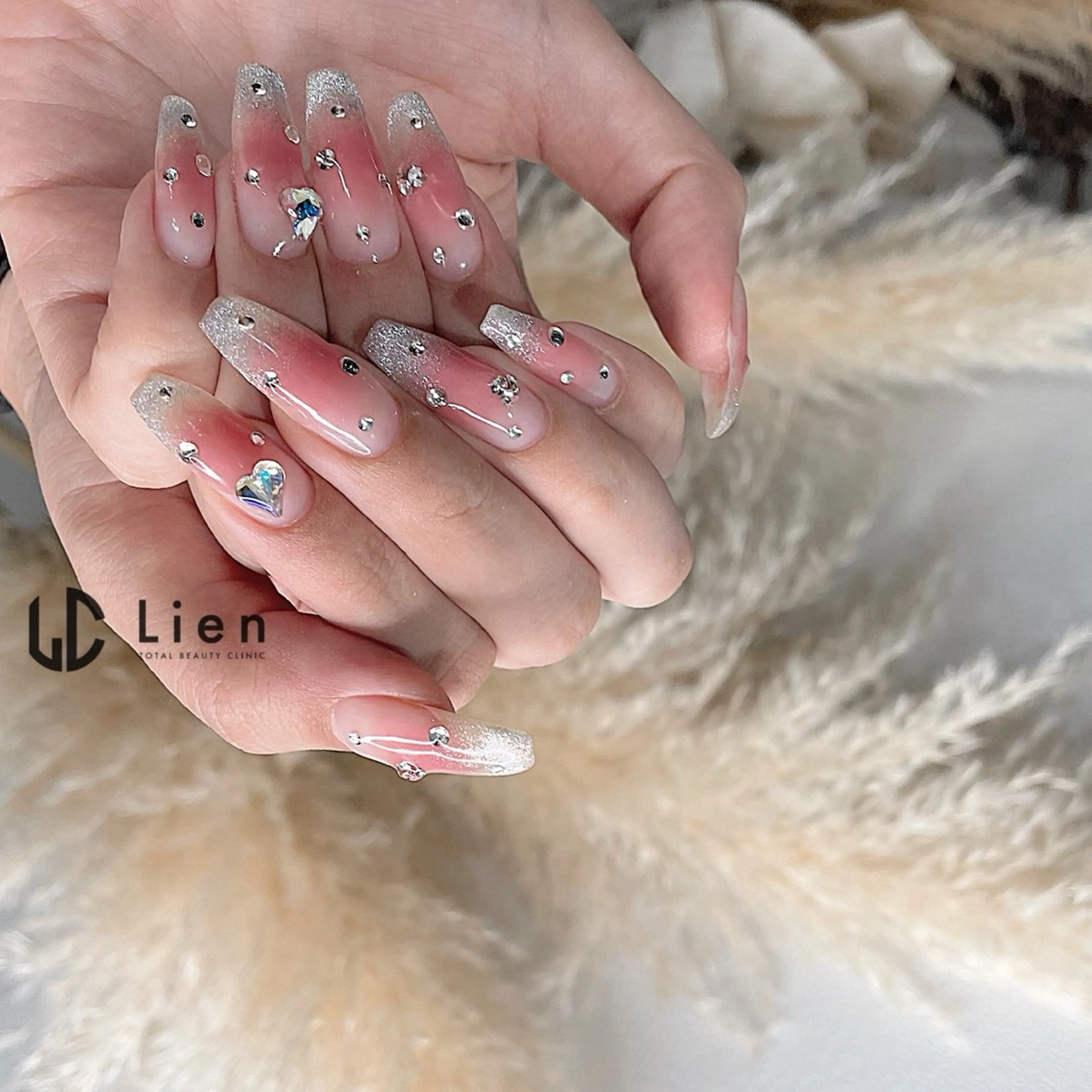 ネイル 山田 真里のネイルデザイン