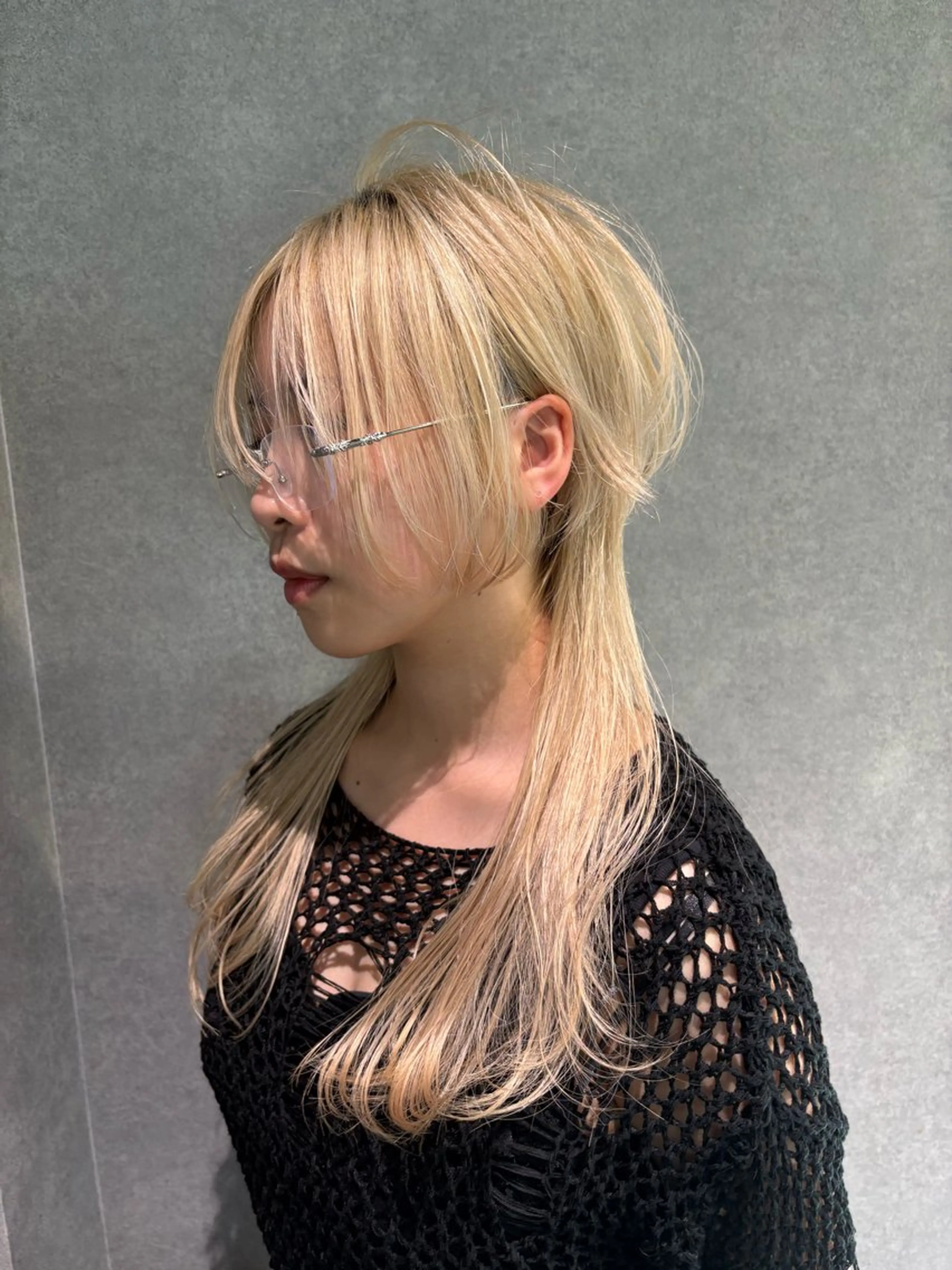 ロング ボブ ハッシュカット レイヤーカット ロング シャギー カット トリートメント jyui/原宿 ハイトーン/デザインのヘアスタイル