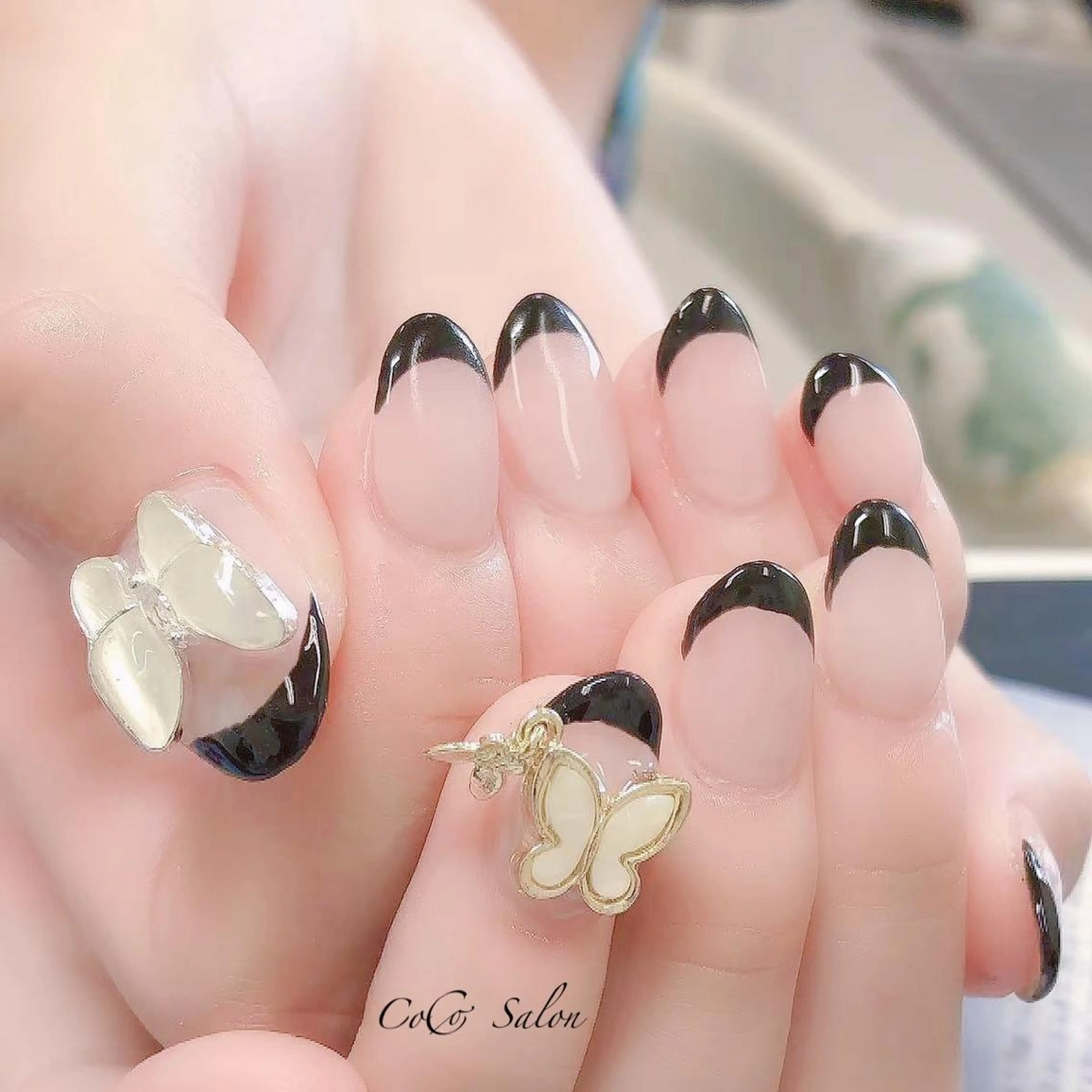 ネイル 長さ出し フレンチネイル ジェルネイル オフィスネイル パラジェル CoCoSalon ネイル/まつ毛予約のネイルデザイン