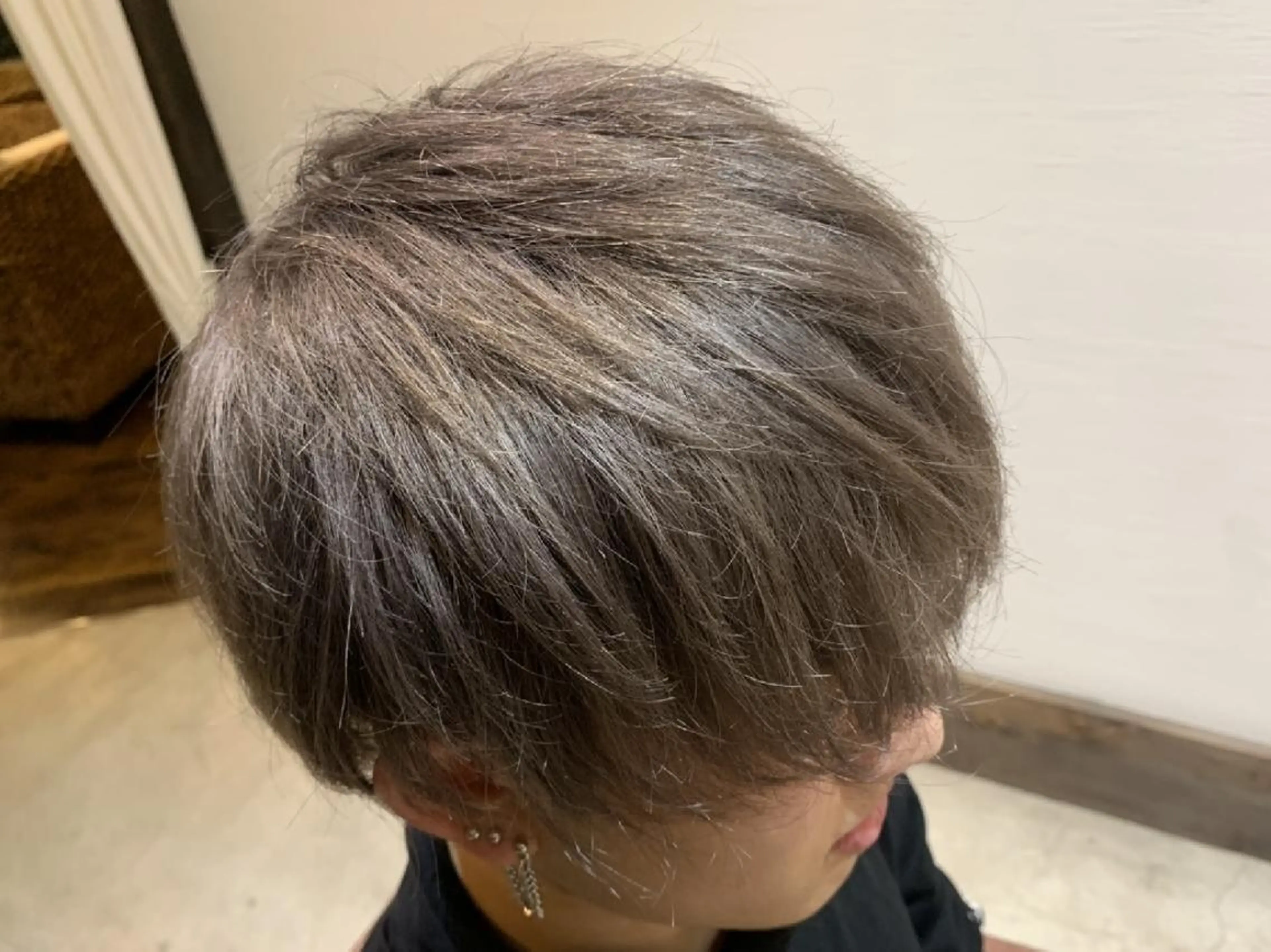 ショート メンズ メンズブリーチ 【平日のみ受付】河村 優佑のヘアスタイル