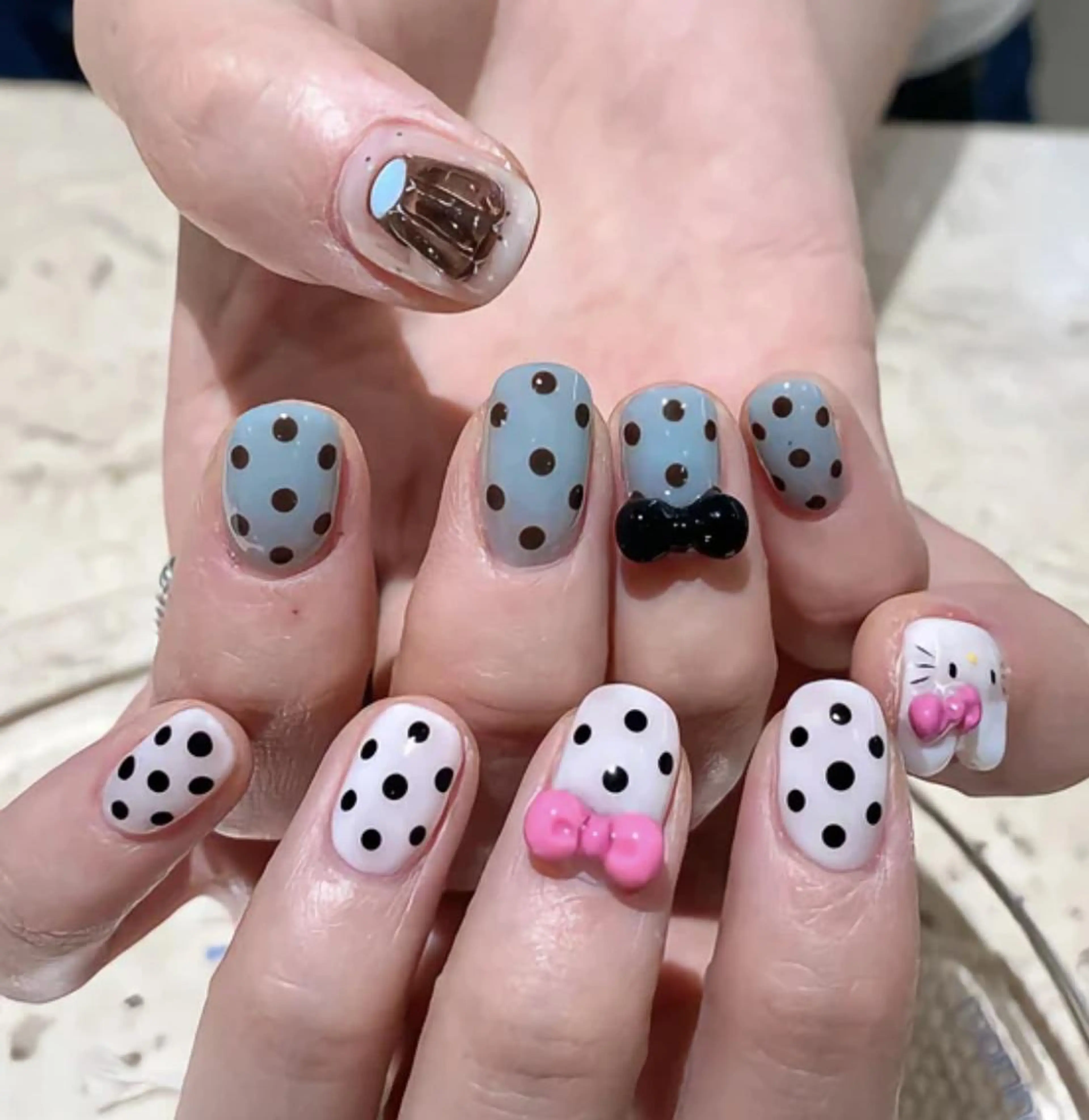 ネイル ハンドネイル ハンドケア 🍑 momo_nailのネイルデザイン