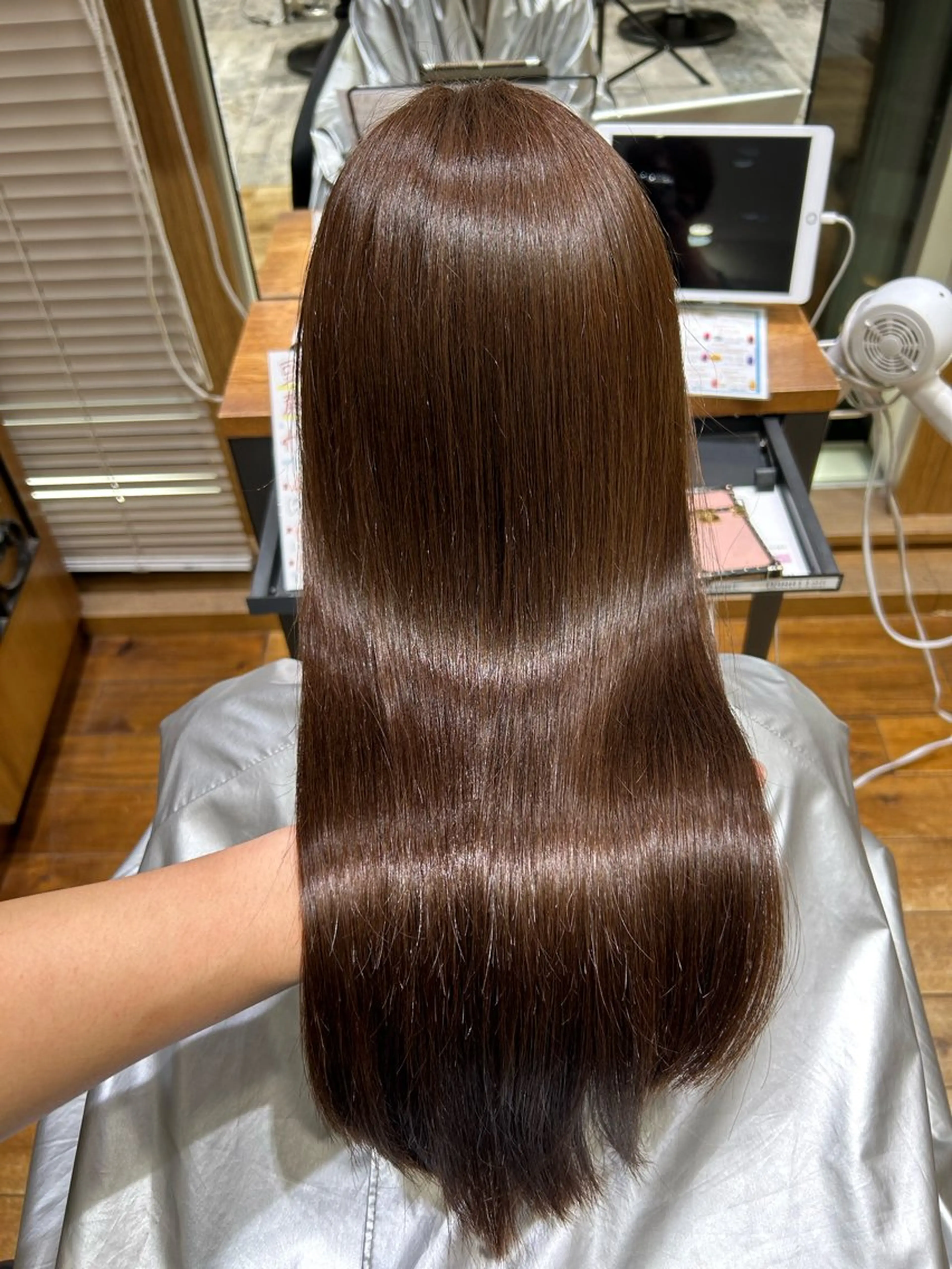 セミロング カラー 新宿グレージュ藤田 大樹のヘアスタイル