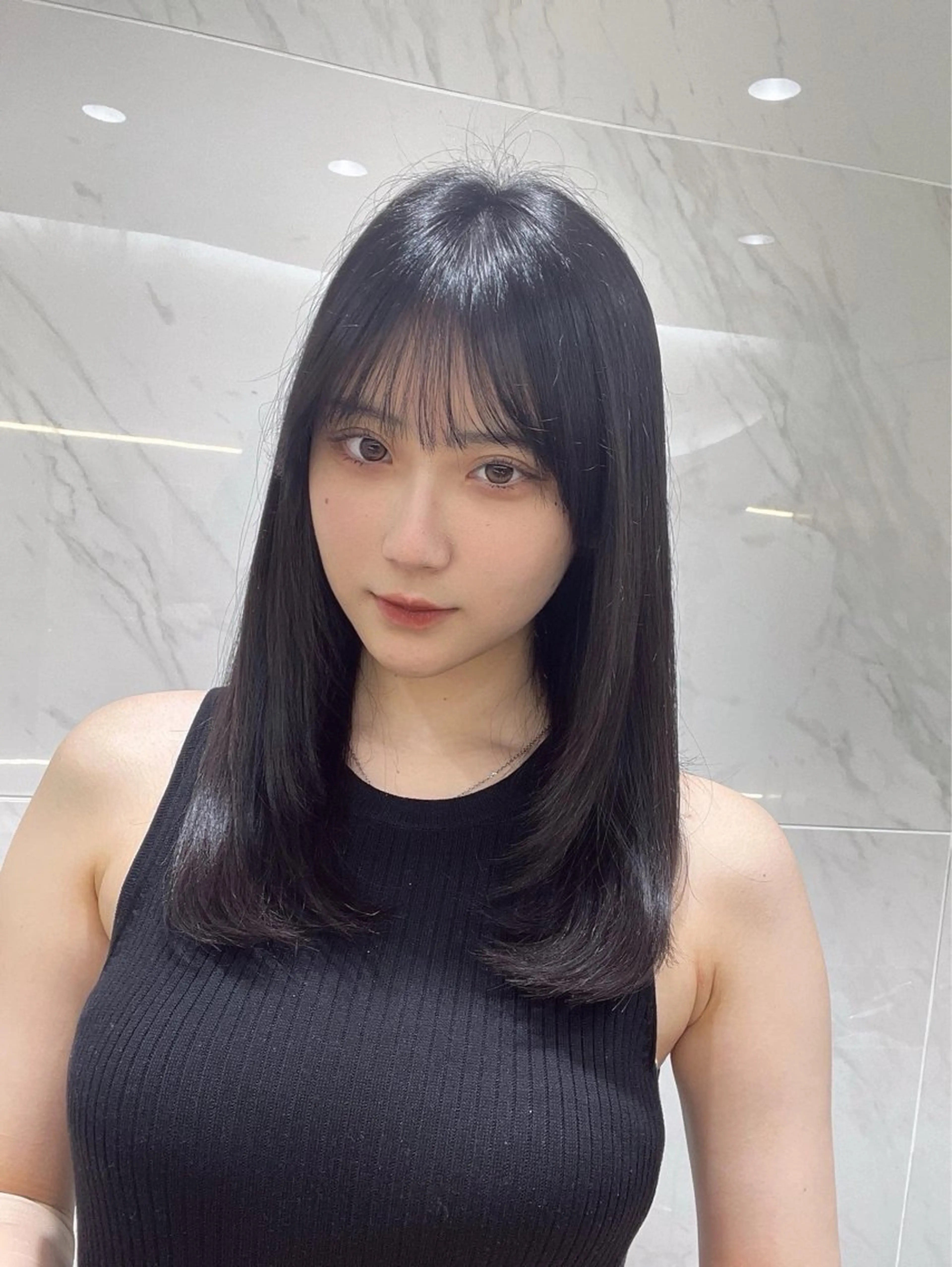 ミディアム 中顔面短縮 顔まわり新田大翔のヘアスタイル
