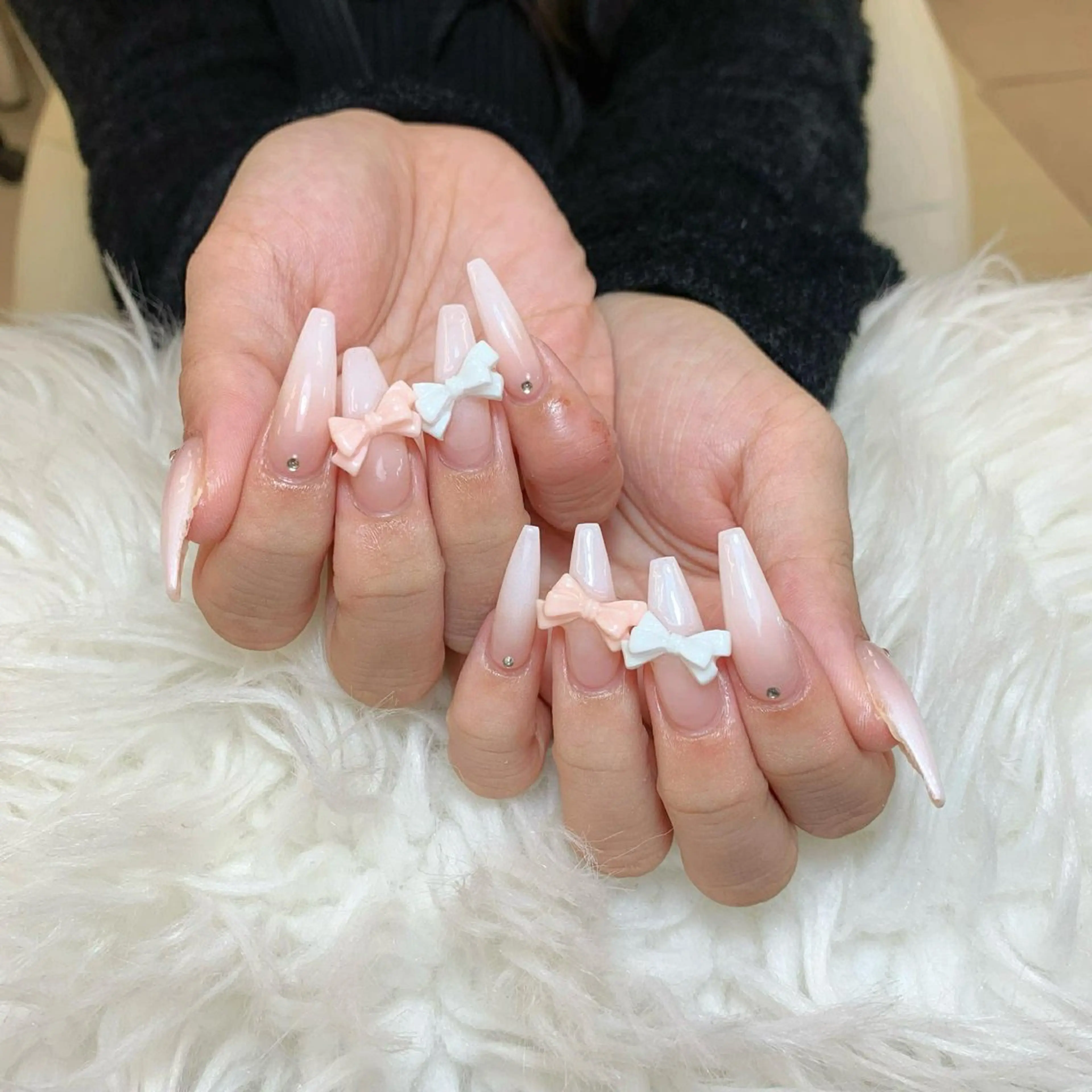 ネイル ハンドネイル ミン ゴテゴテネイルのネイルデザイン