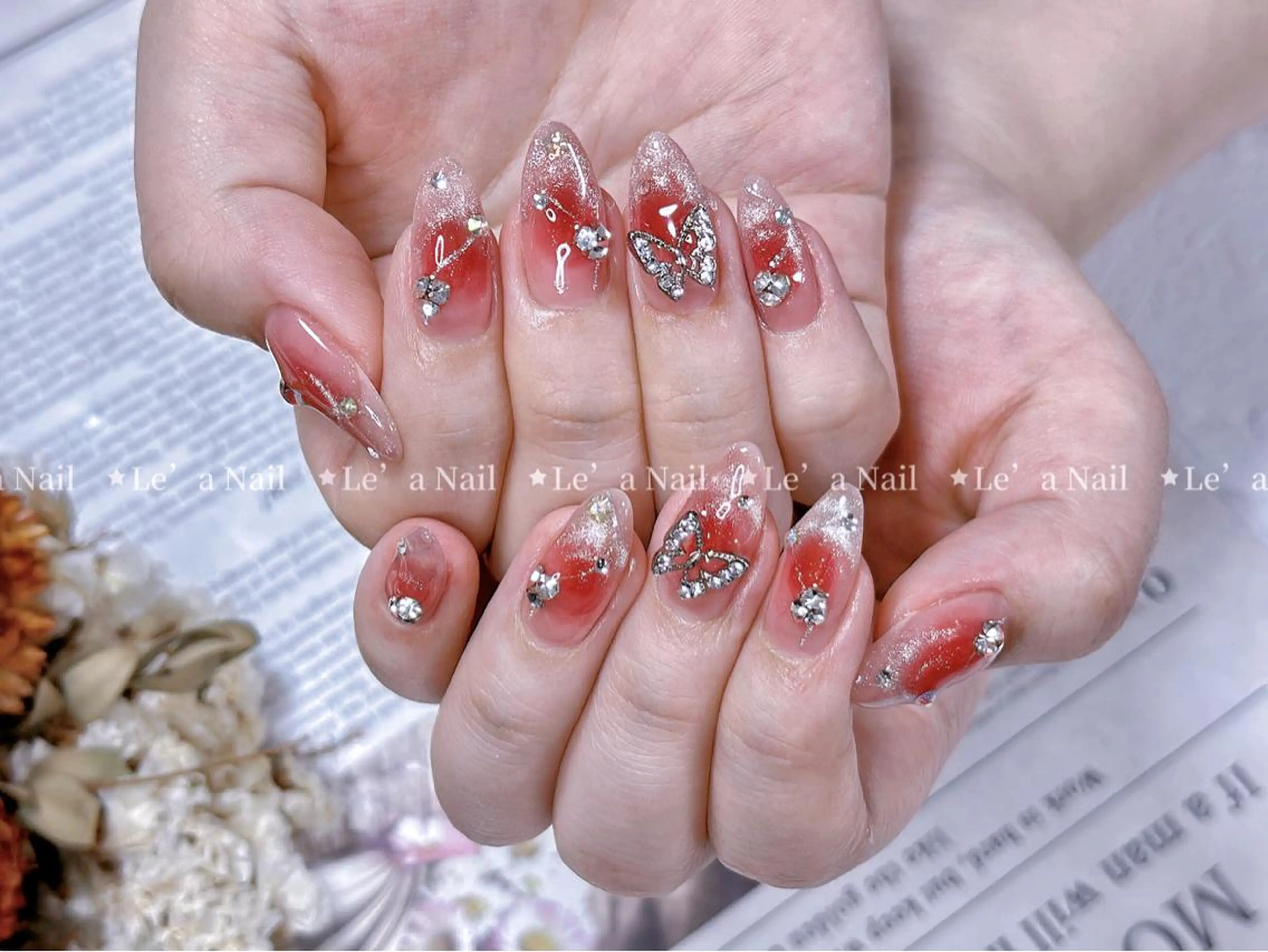 ミディアム カラー ネイル Le’a NailSalonのネイルデザイン