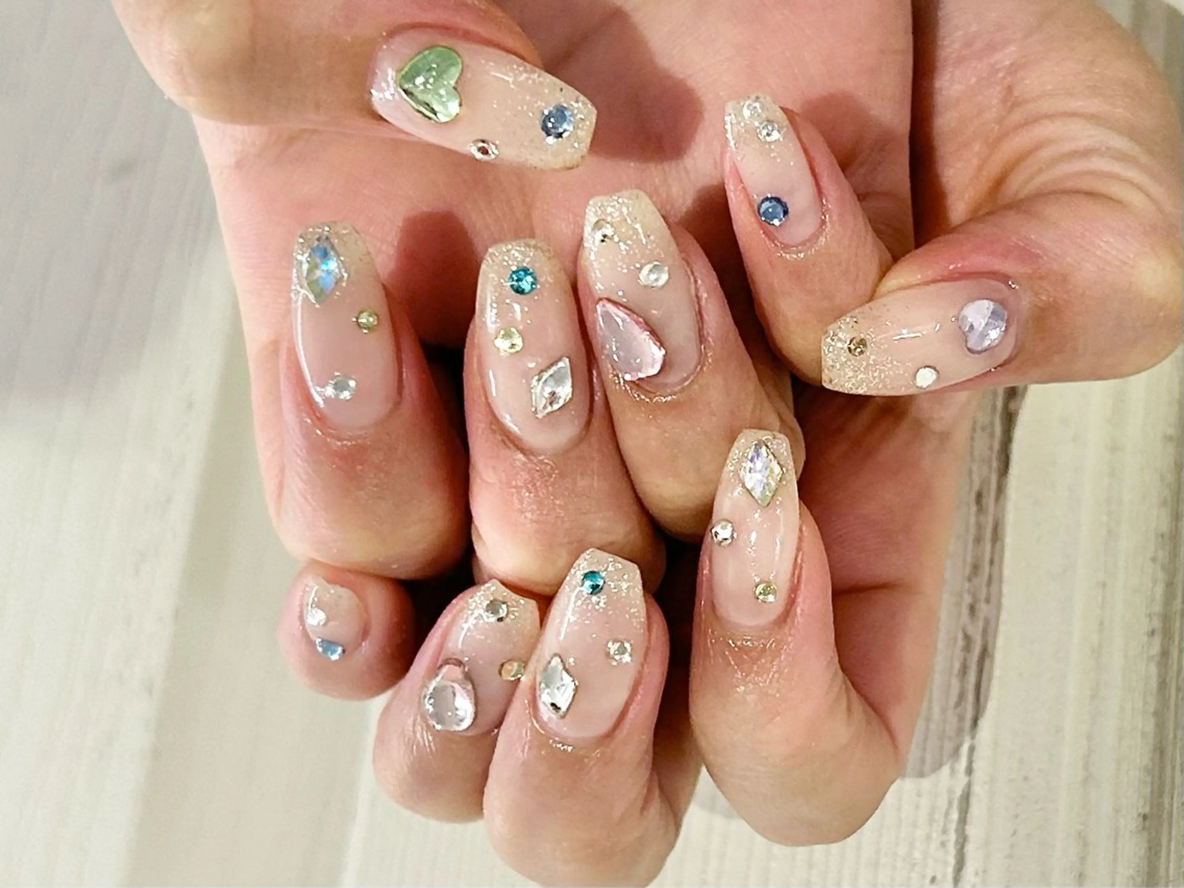 ネイル 髙橋 直央のネイルデザイン