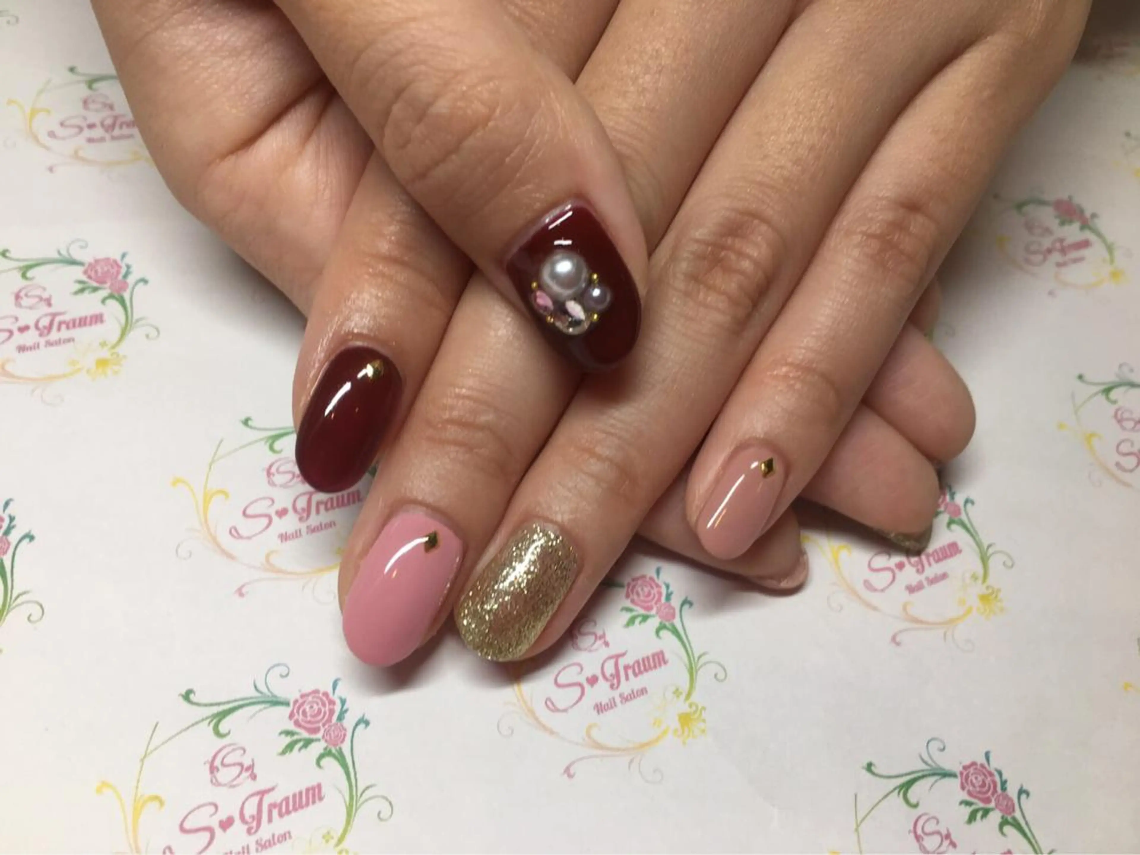ネイル ボルドー Nail Salon S-Traum所属・Nail Salon S-Traumのネイルデザイン
