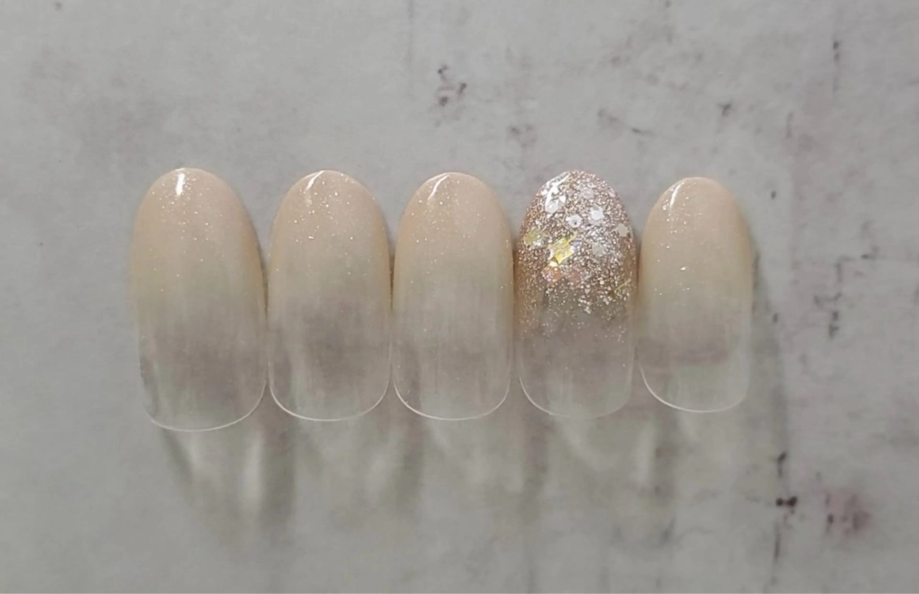 ネイル ゆら 練習生💅🏻のネイルデザイン