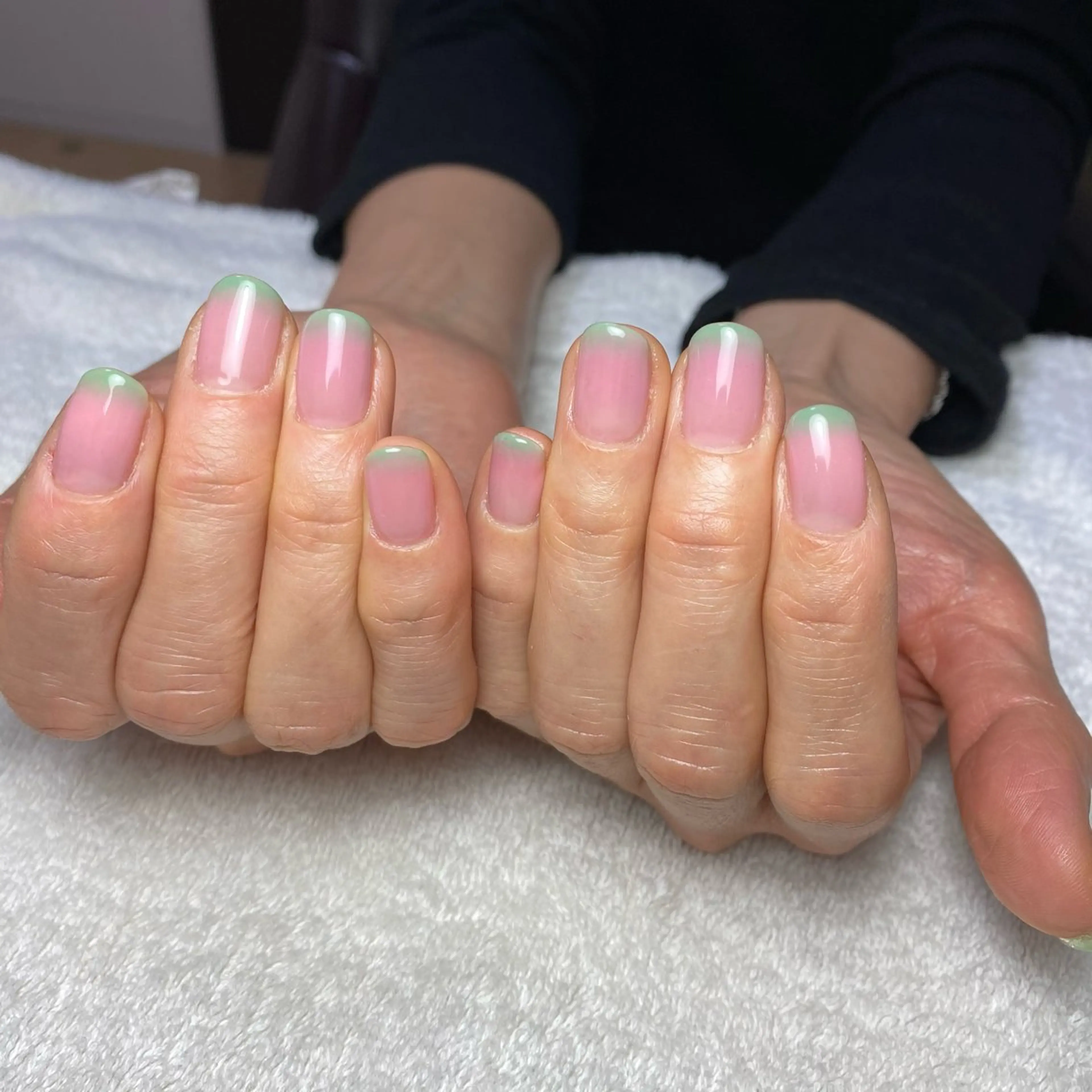 ネイル グラデーション 春ネイル COCO +のエステ・リラクイメージ