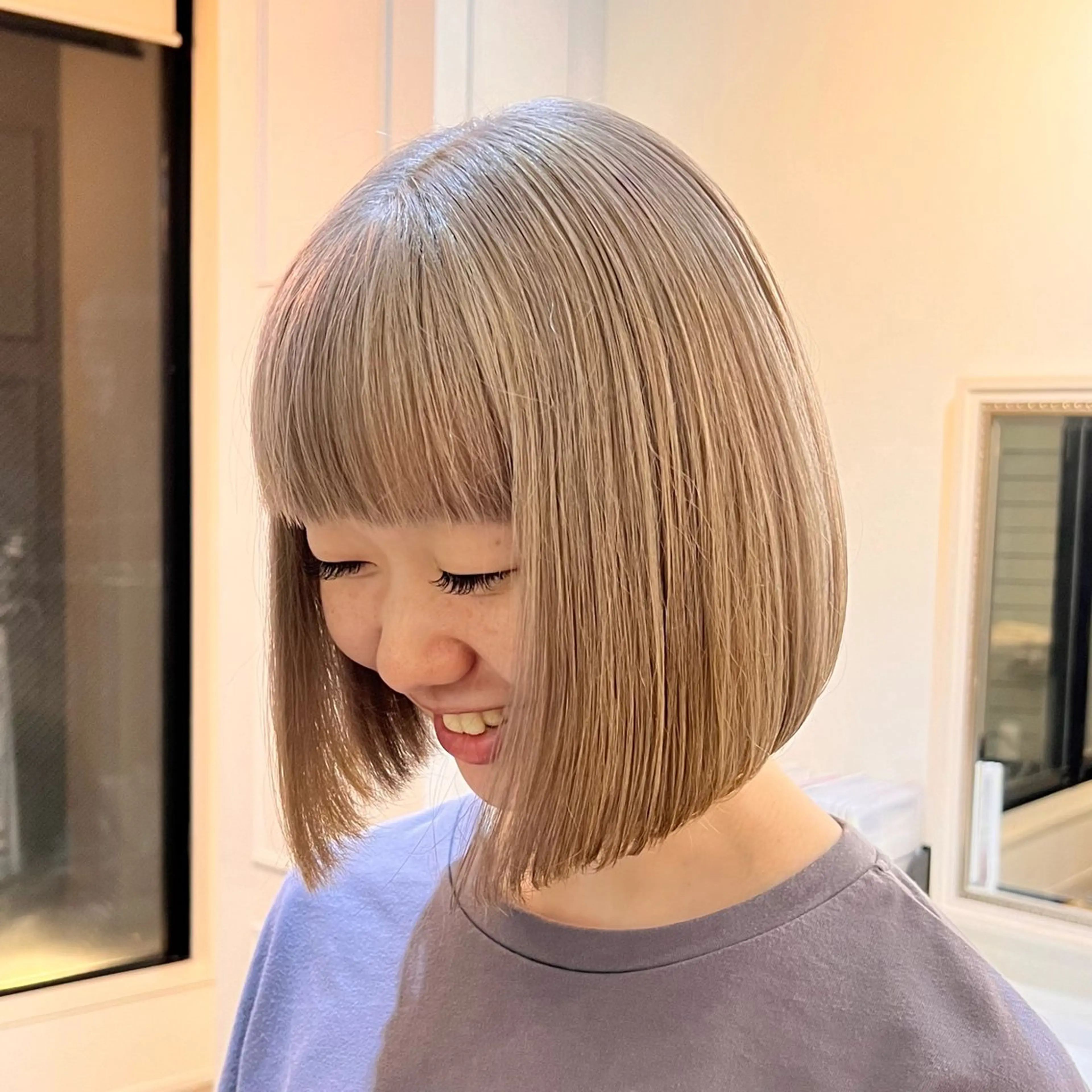 ショート カラー オオバヤシ マホのヘアスタイル