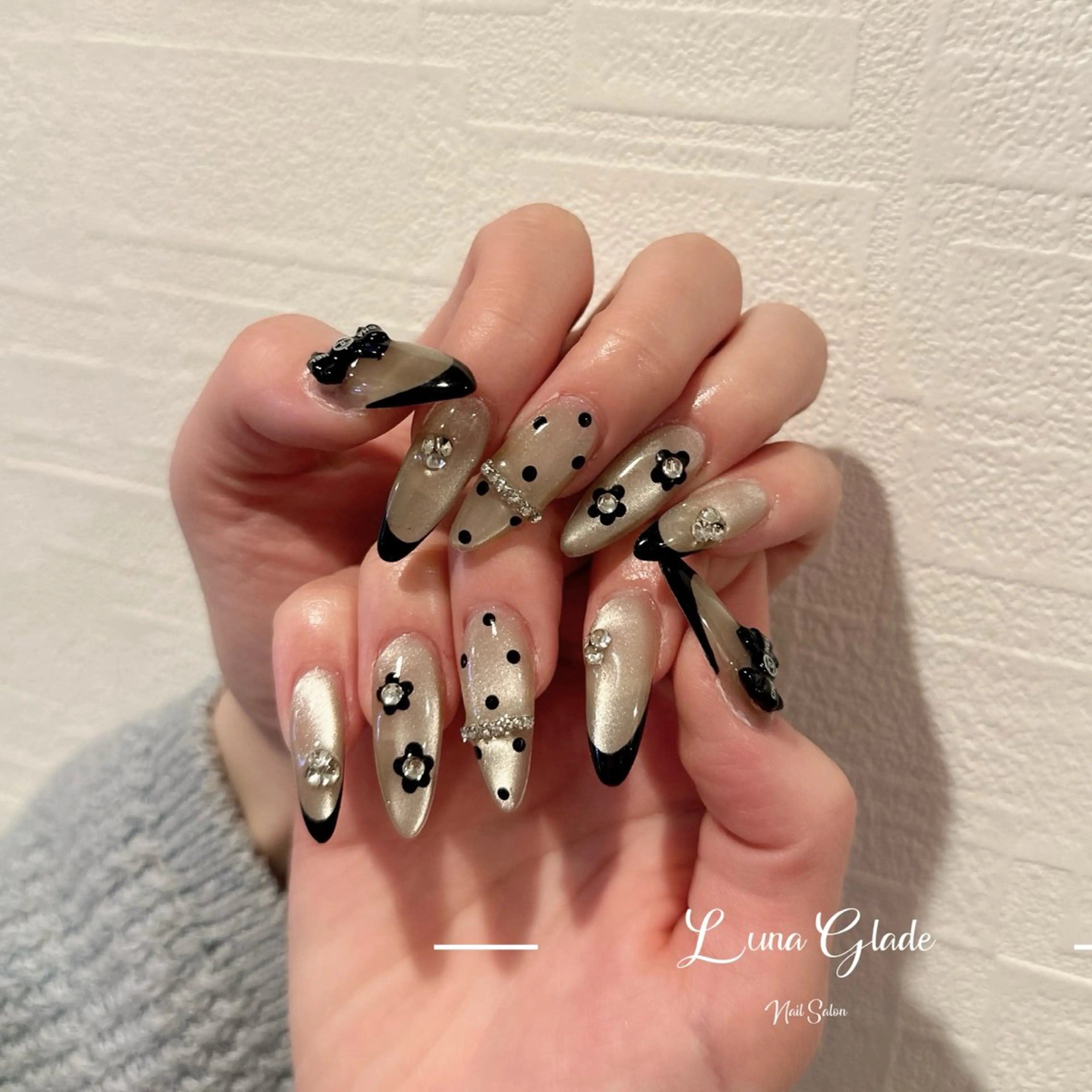 ネイル ハンドネイル Luna Gladeのネイルデザイン