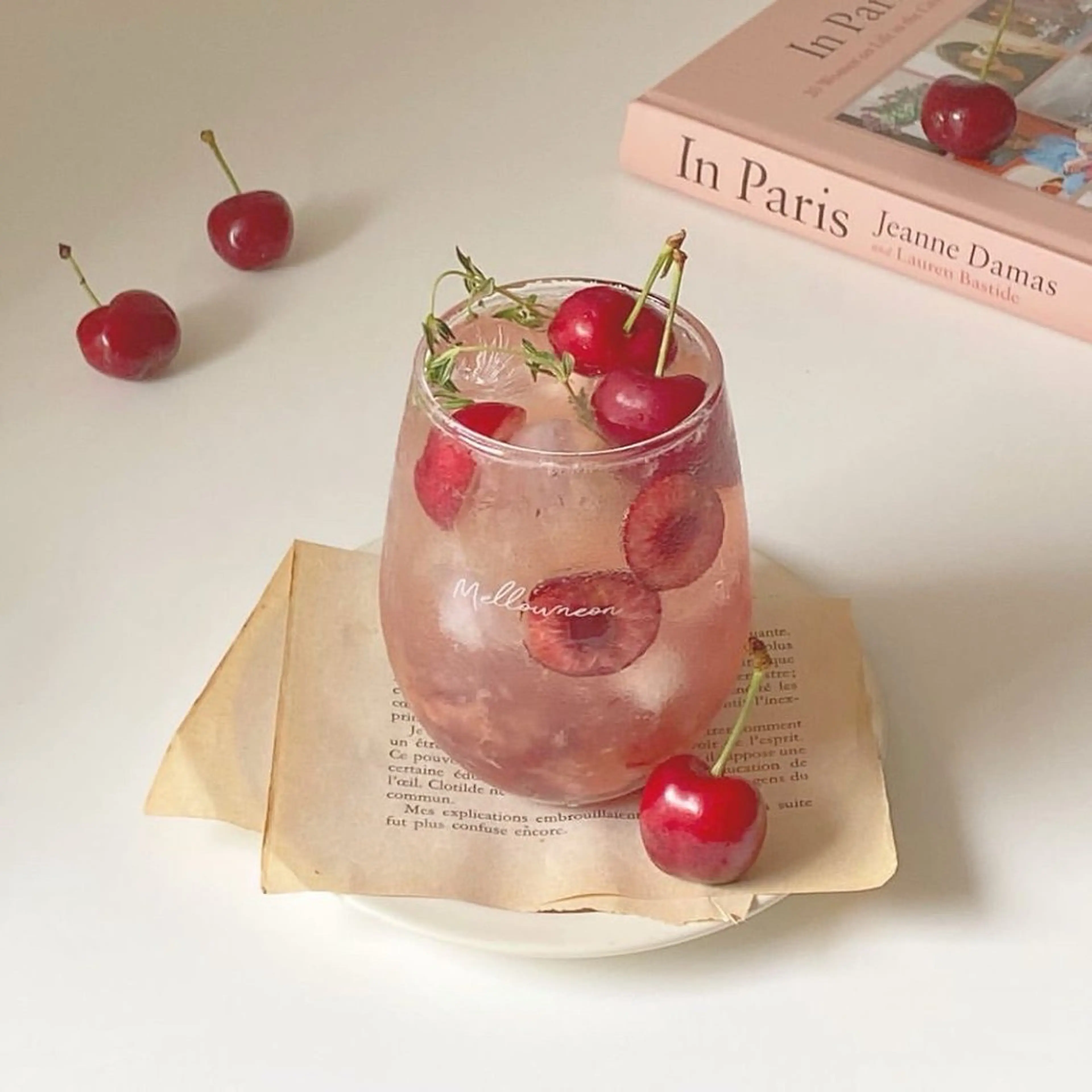 Bianca葛西 Hinano🩶のネイルデザイン