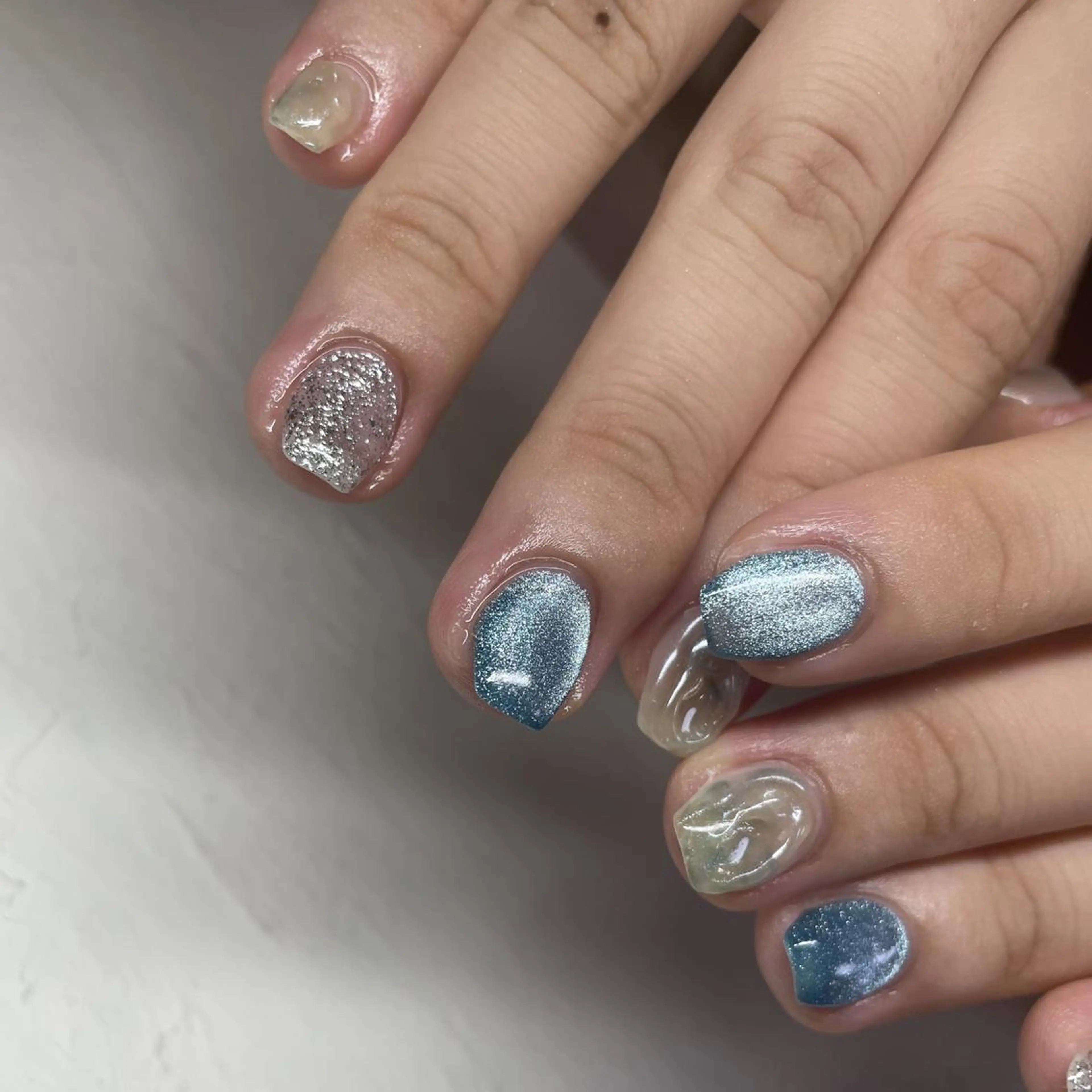 ネイル p.o.n.所属・🫧aku🫧 自由が丘／フィルインのネイルデザイン