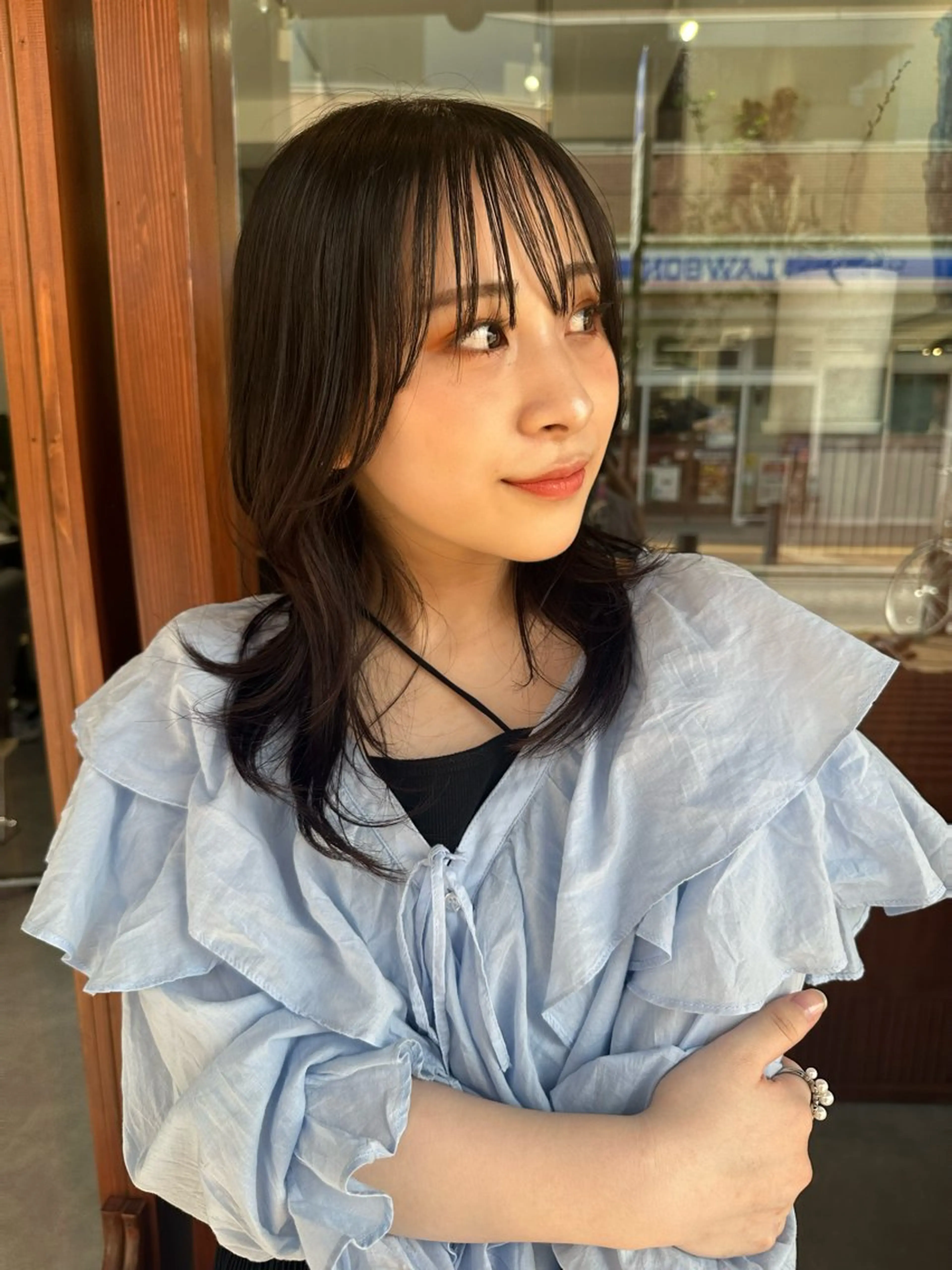 ミディアム カット セイノ アオイ ill 【イル】のヘアスタイル