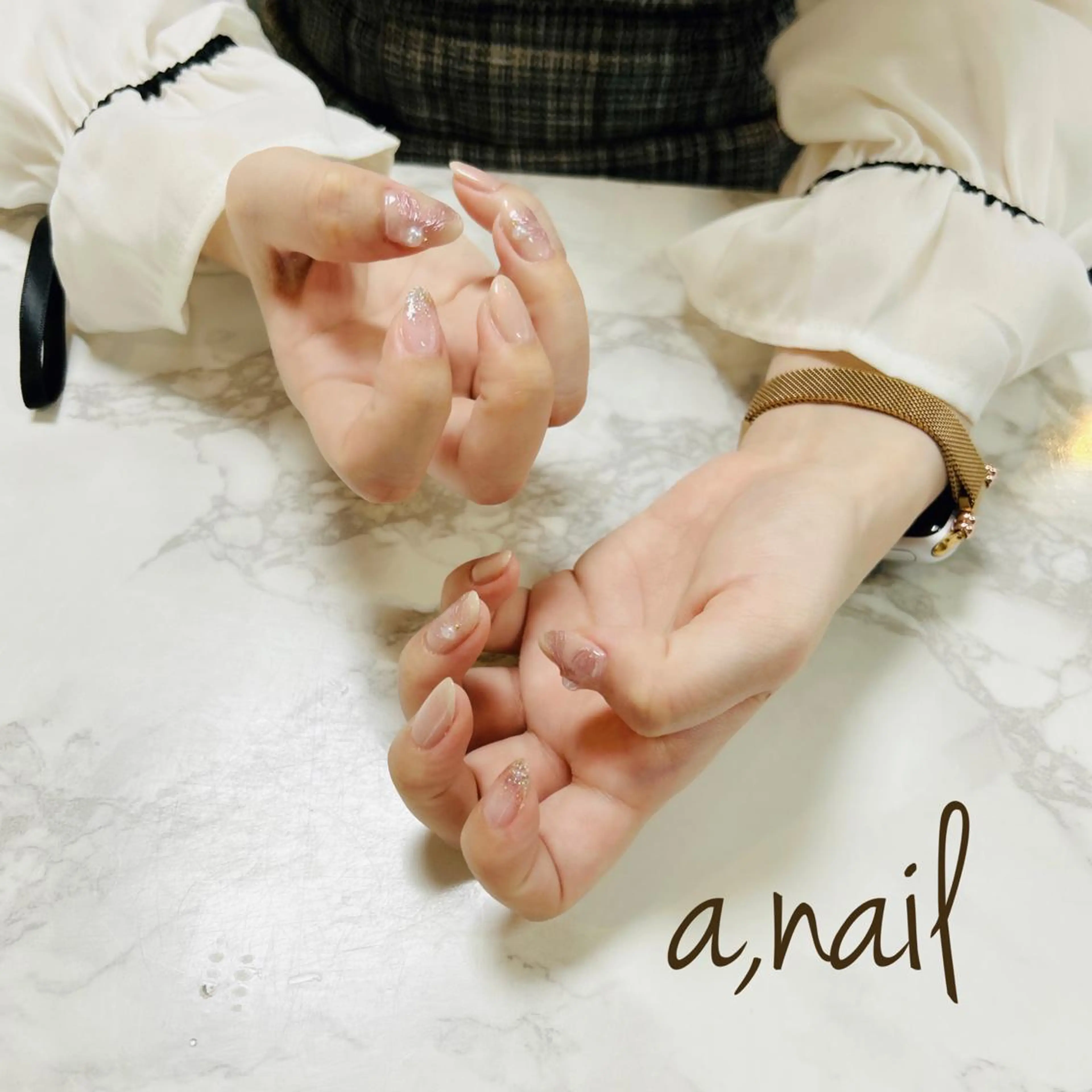 ネイル フットネイル ジェルネイル グラデーション キラキラネイル ミラーネイル ハンドネイル ネイルサロン エーネイルのネイルデザイン