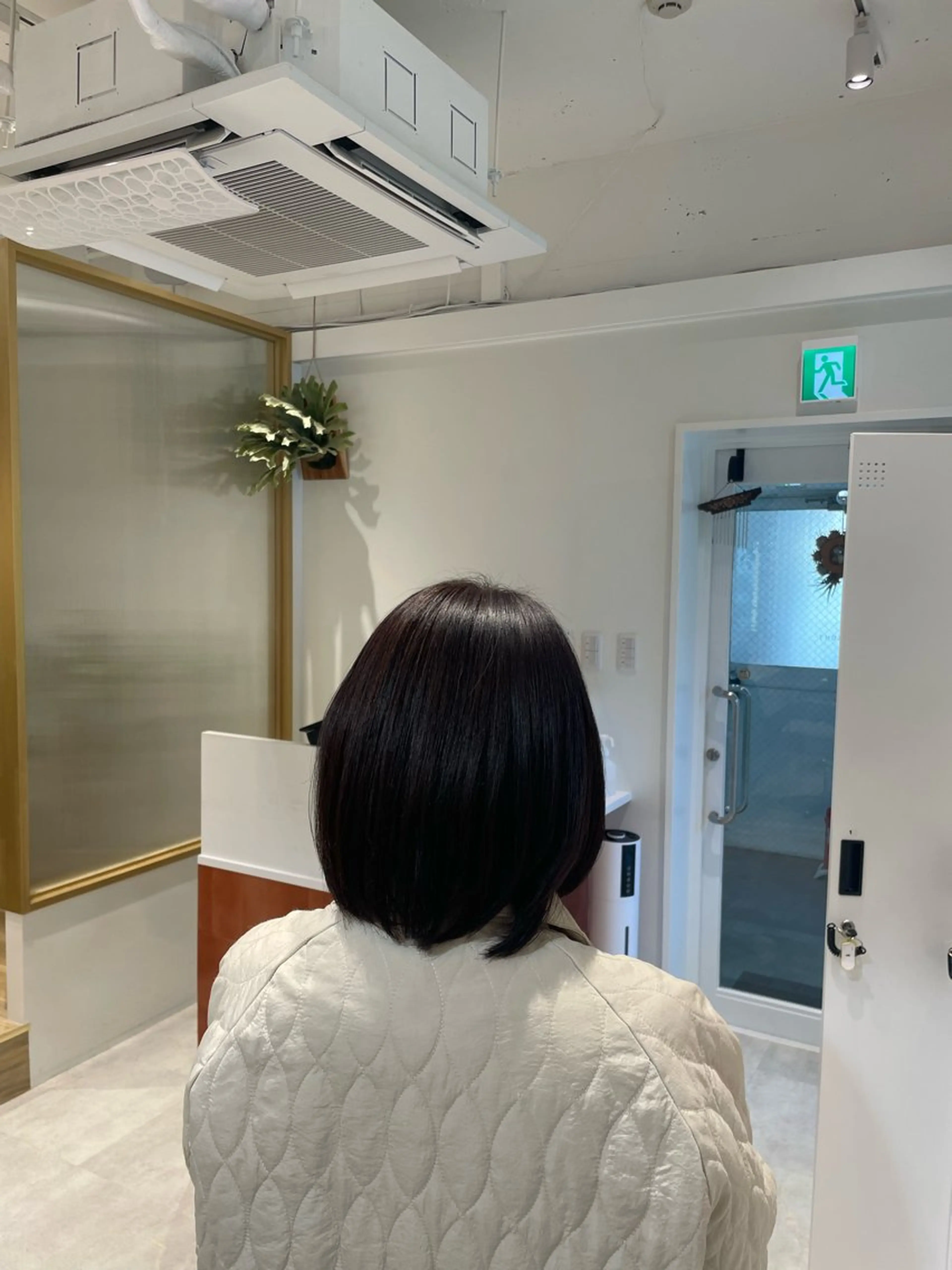 ショート カラー 🤍恵比寿/透明感/ 小顔カット🤍アズサのヘアスタイル