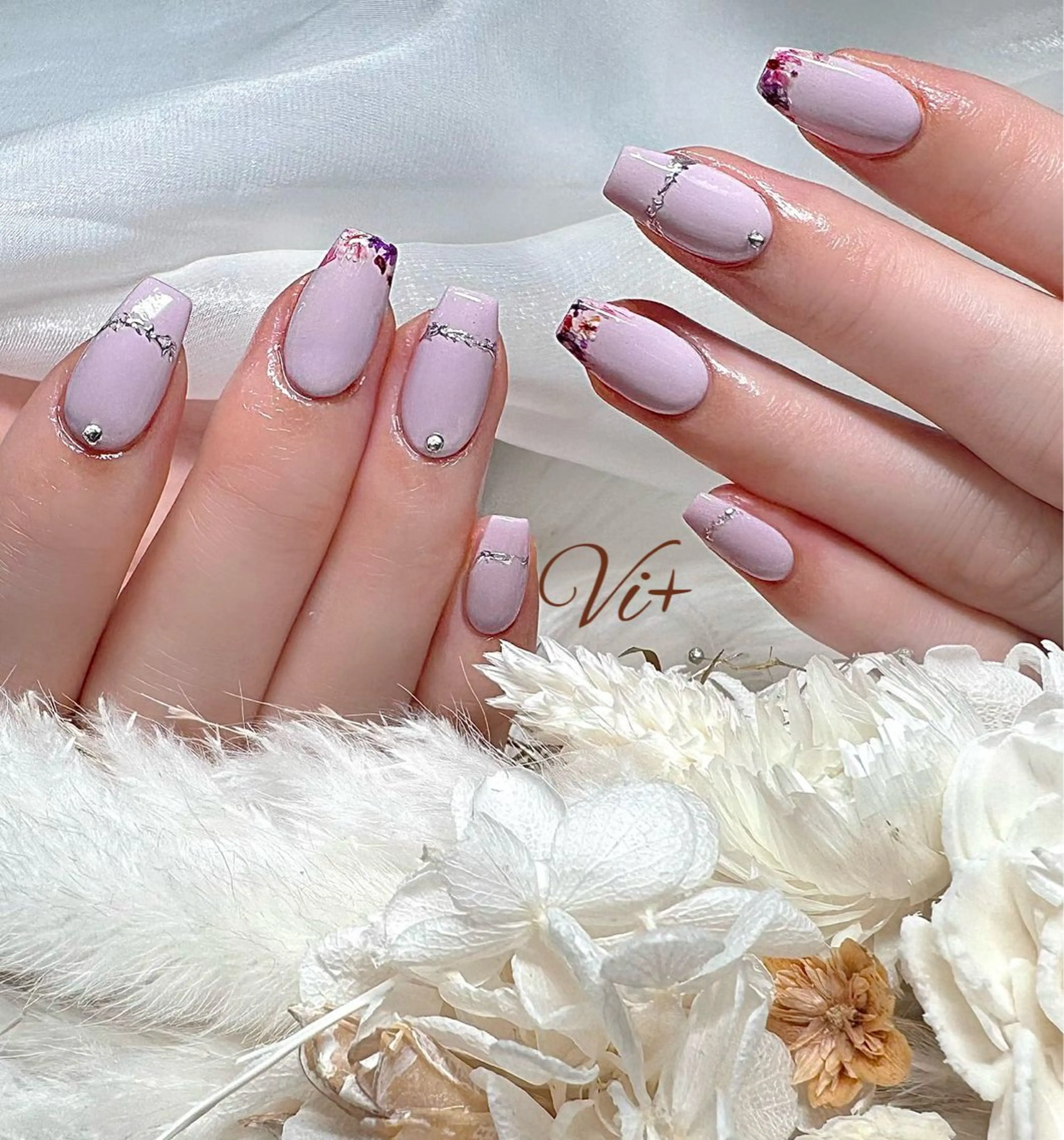 ネイル ハンドネイル ✨Nailsalon Vi+✨のネイルデザイン