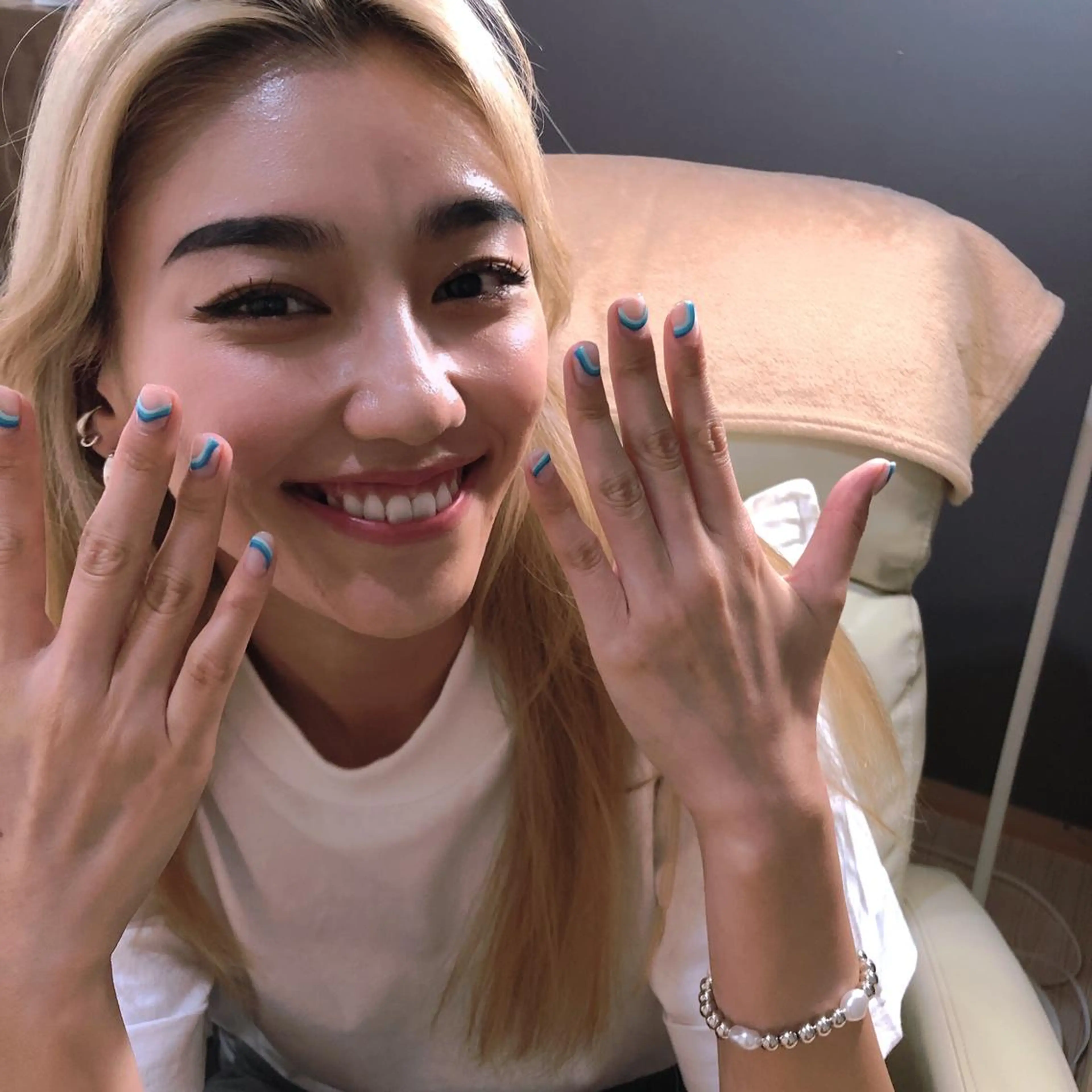 ネイル ハンドネイル フットネイル ハンドケア Miyagi Asamiのネイルデザイン