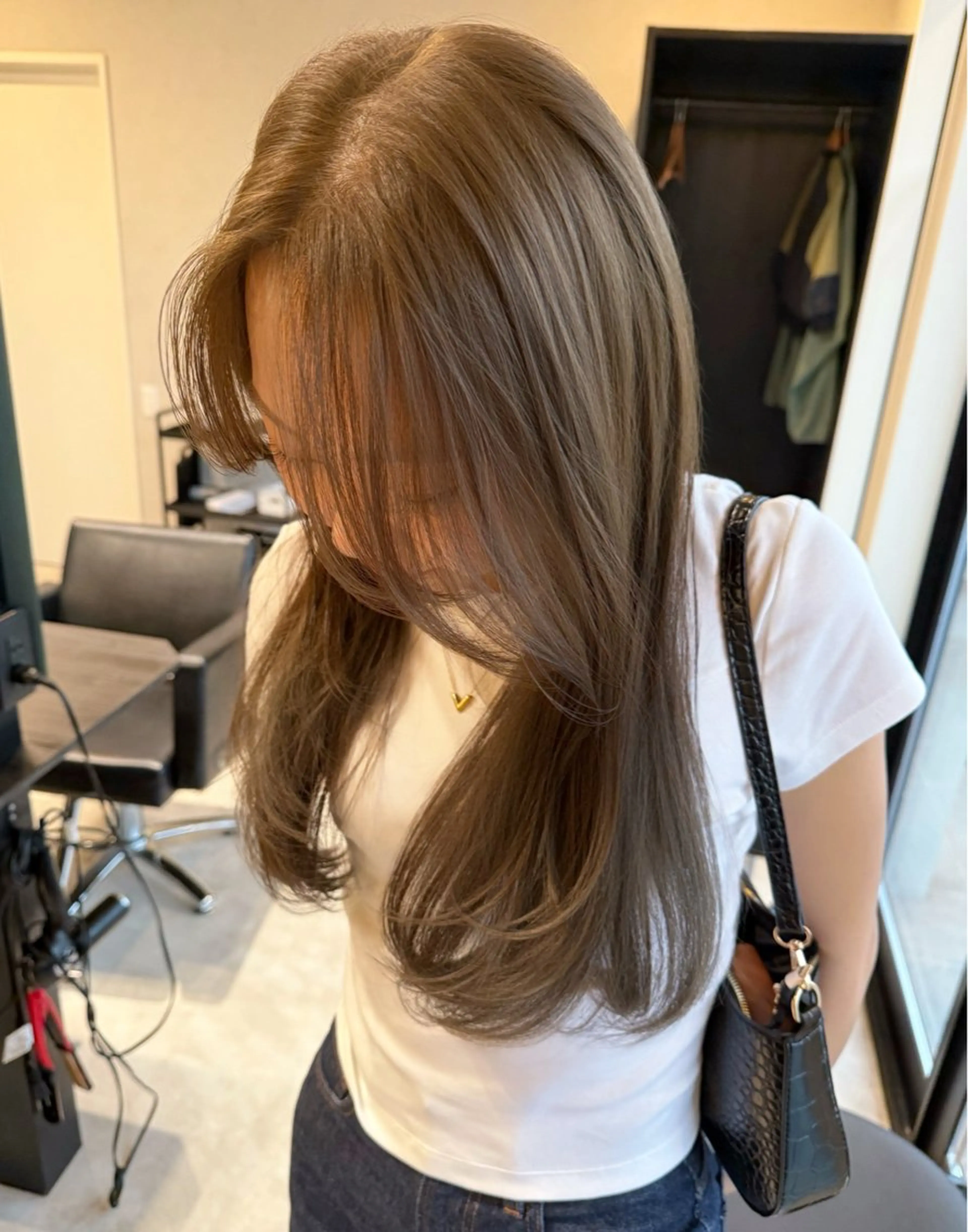 ロング カラー ベージュカラー ブリーチ ブリーチなしカラー オリーブベージュ カット ヘアカラー 透明カラー/レイヤー misaki °＊のヘアスタイル