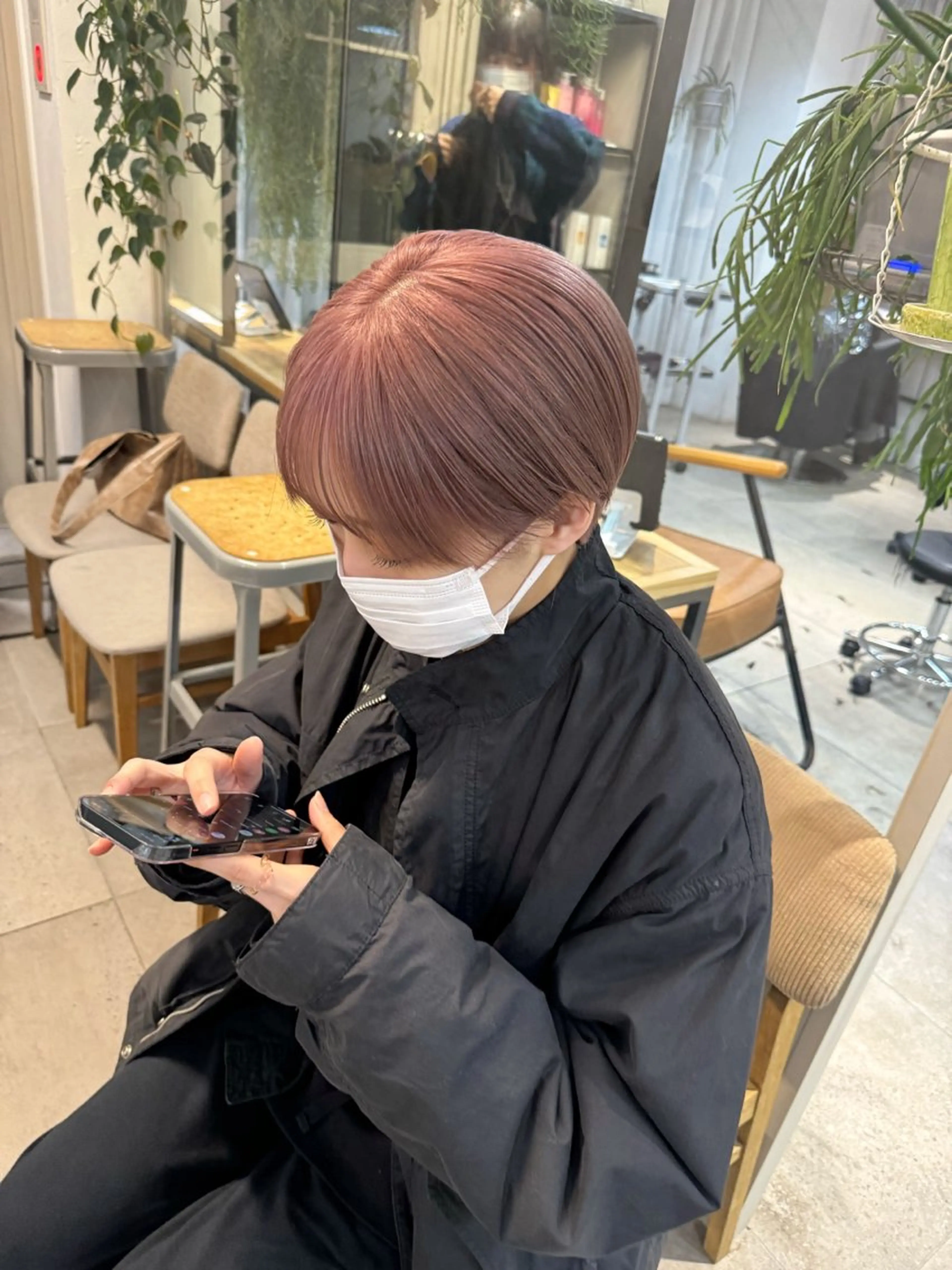 ショート カラー ベージュカラー ピンクカラー ピンクベージュ ヘアカラー トリートメント Lomalia 🤍🫧/makoのヘアスタイル