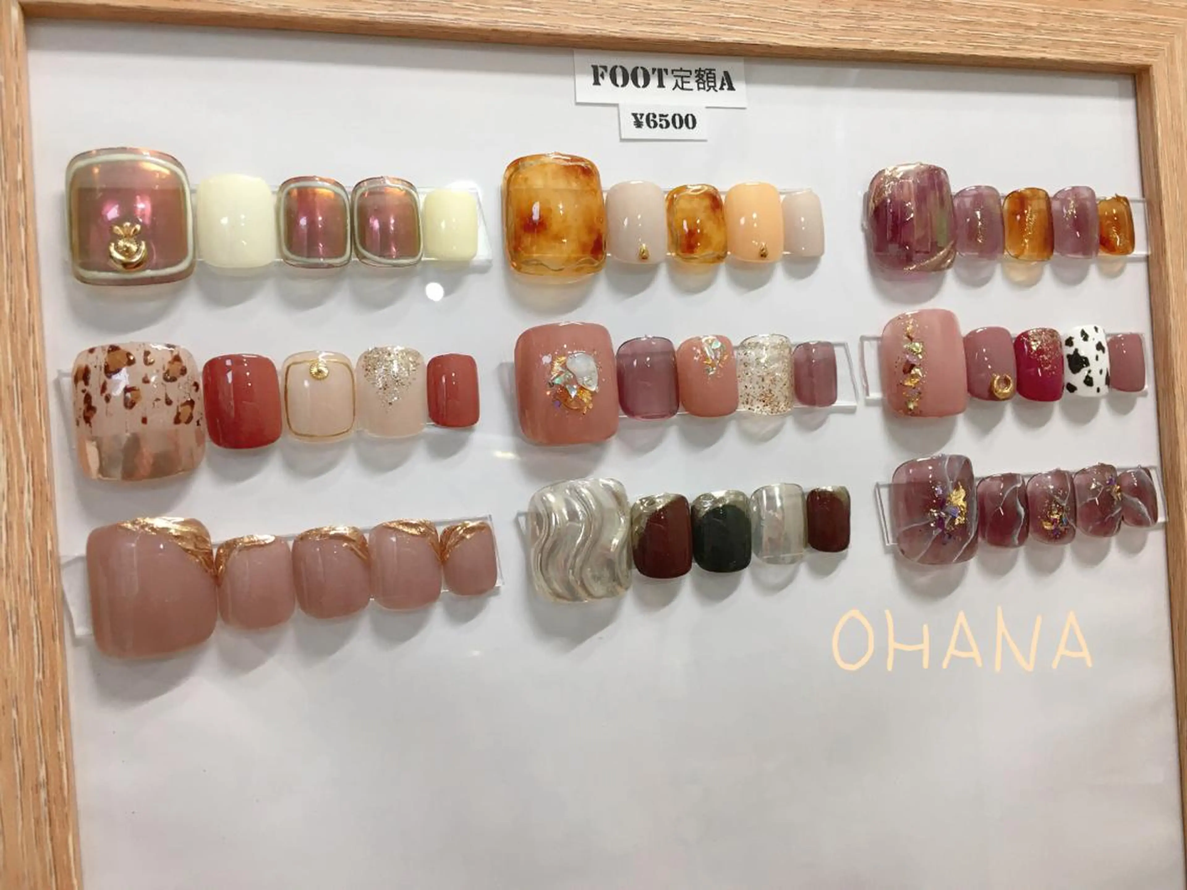 ネイル フットネイル ミラーネイル ニュアンスネイル ショートネイル 冬ネイル nailroom OHANA🌴のネイルデザイン