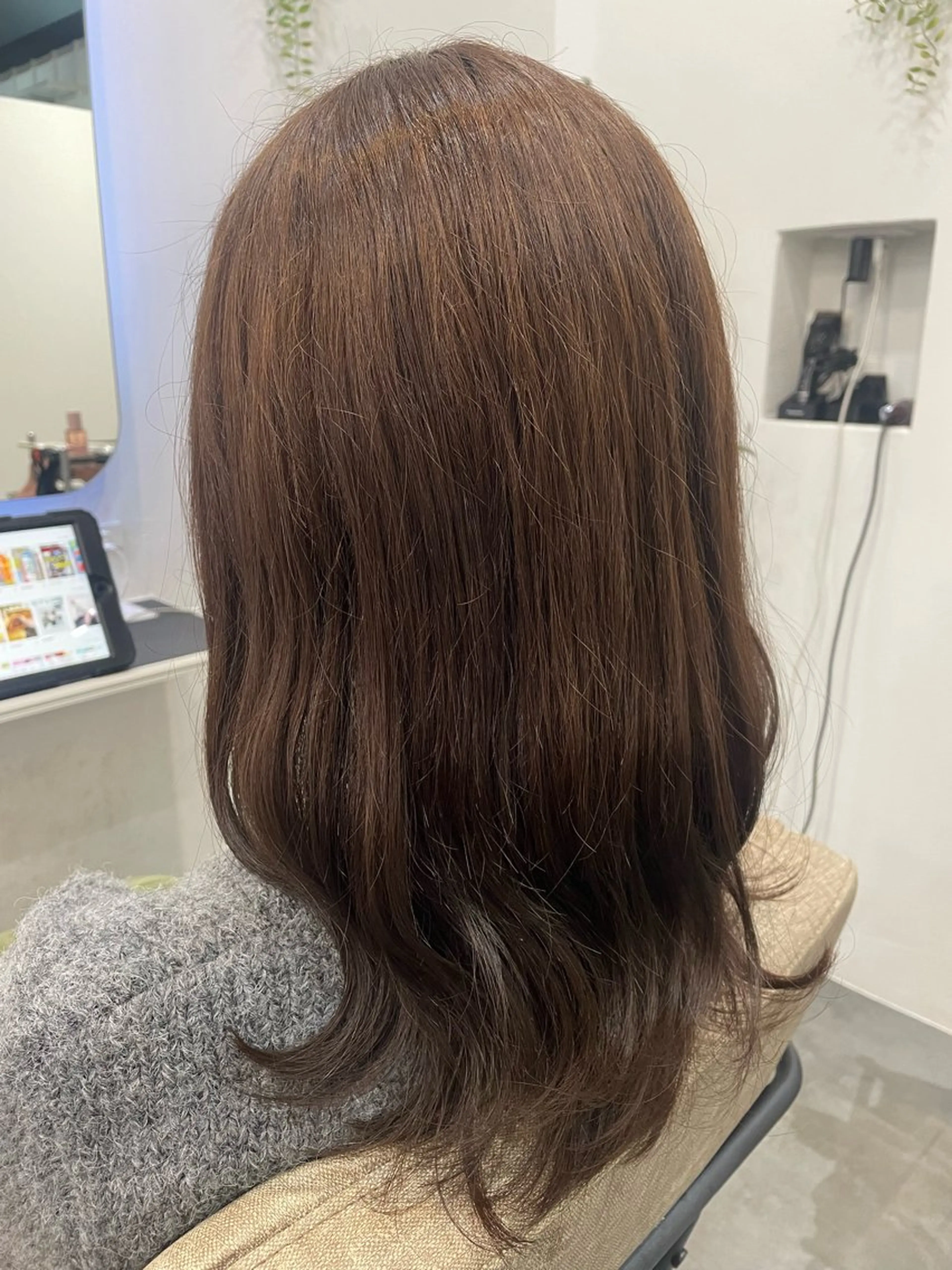 セミロング カラー ブラウンカラー ショコラブラウン 似合わせスタイル🪮 🌿まなべさとみ🌿のヘアスタイル