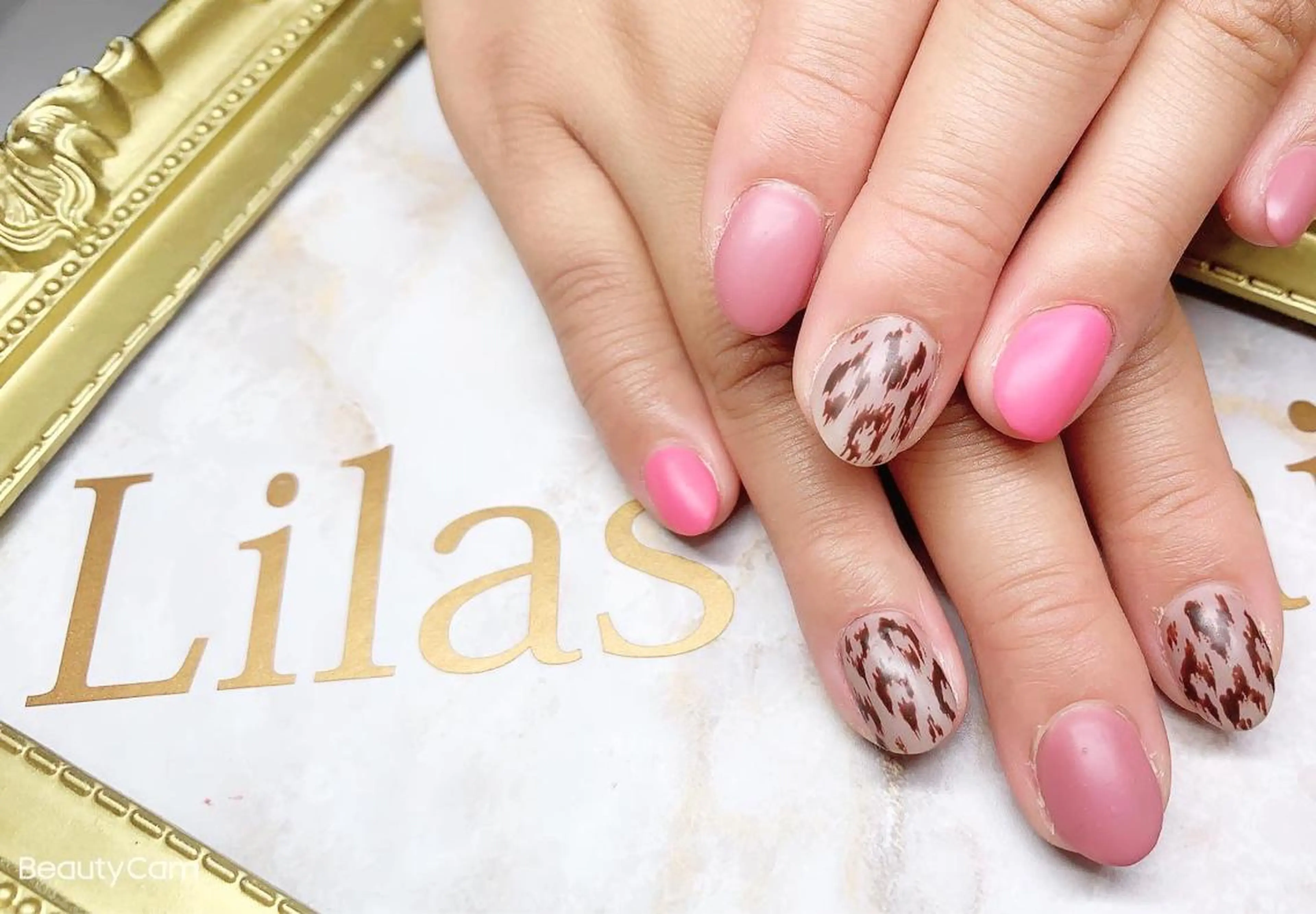 ネイル アニマル柄 ジェルネイル ハードジェル ロングネイル マグネットネイル Lilas Nailのネイルデザイン