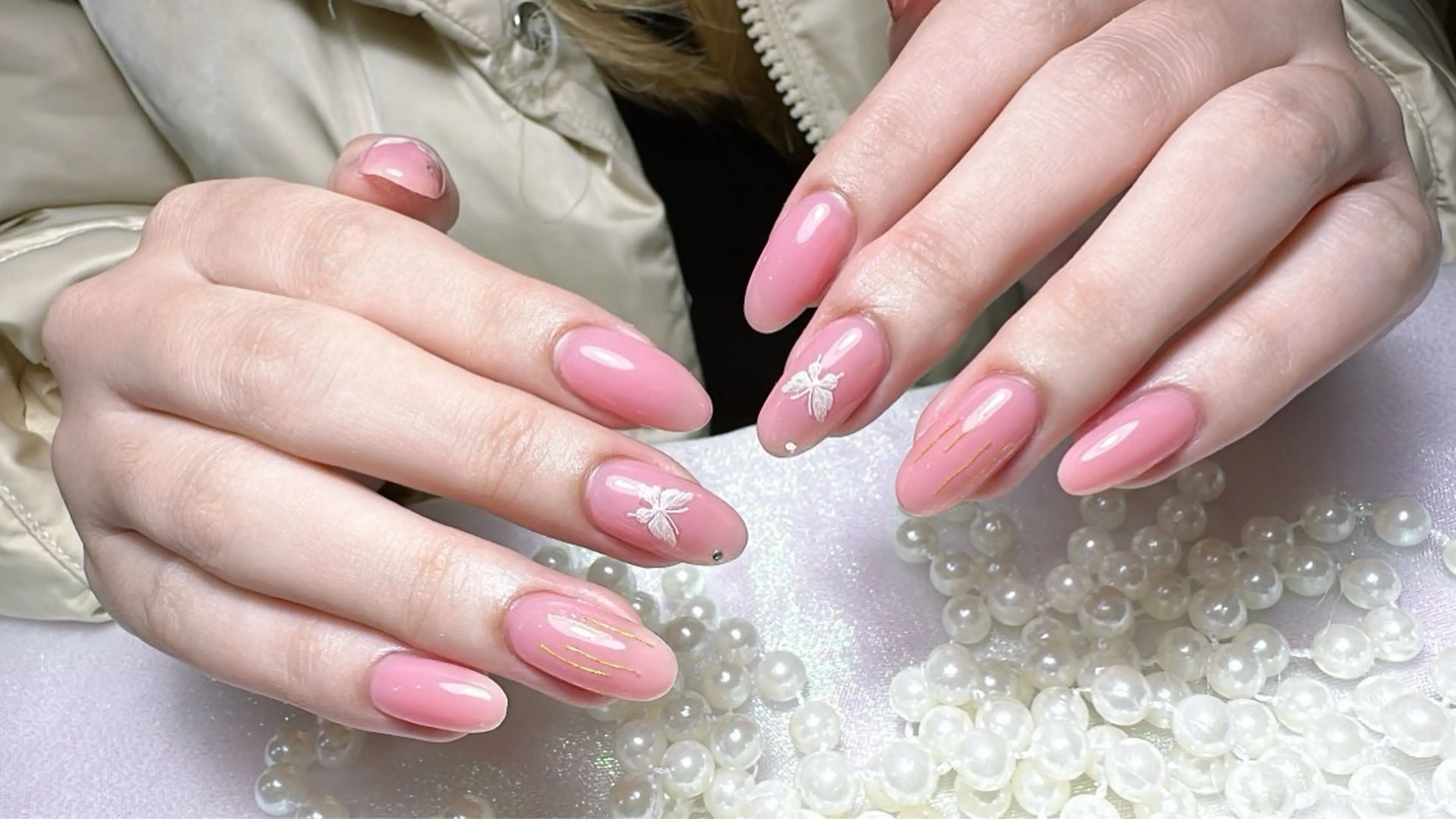 セミロング 戸井田 静香のネイルデザイン