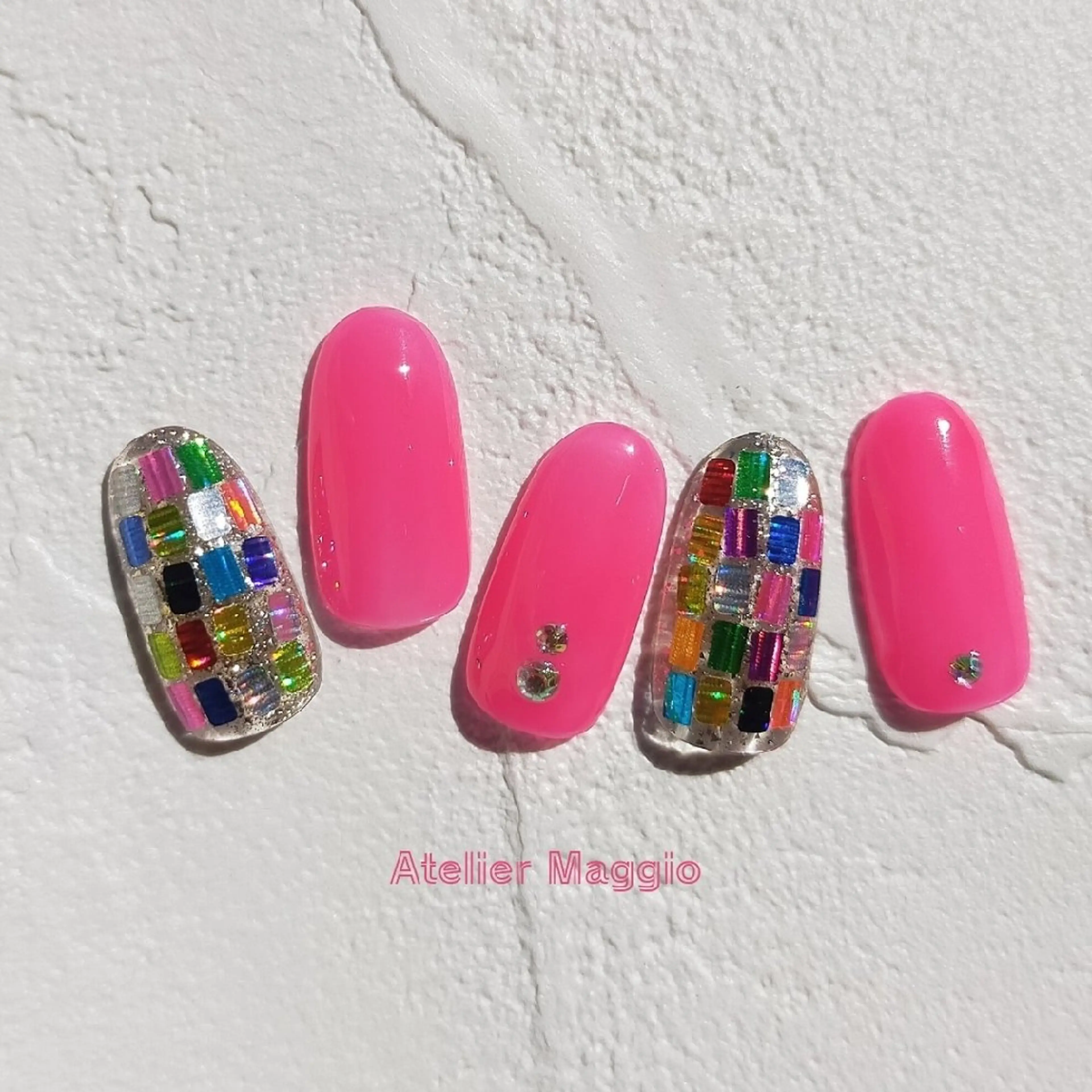 ネイル ジェルネイル ホログラムネイル キラキラネイル ラメ(グリッター) ピンク アトリエマッジョ madokaのネイルデザイン