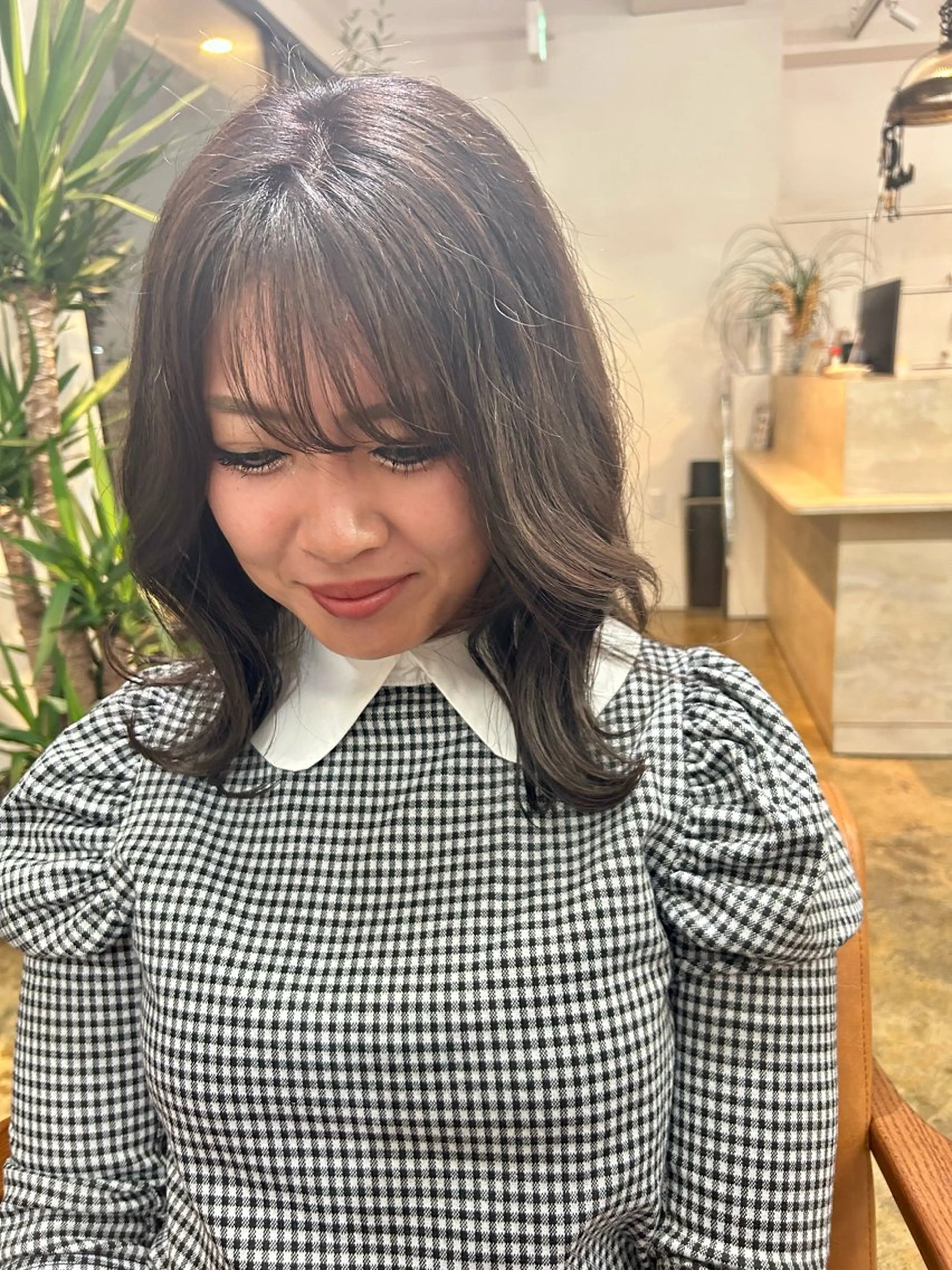 ミディアム カラー ブリーチ 透明感カラー グレージュ スギ リンカのヘアスタイル