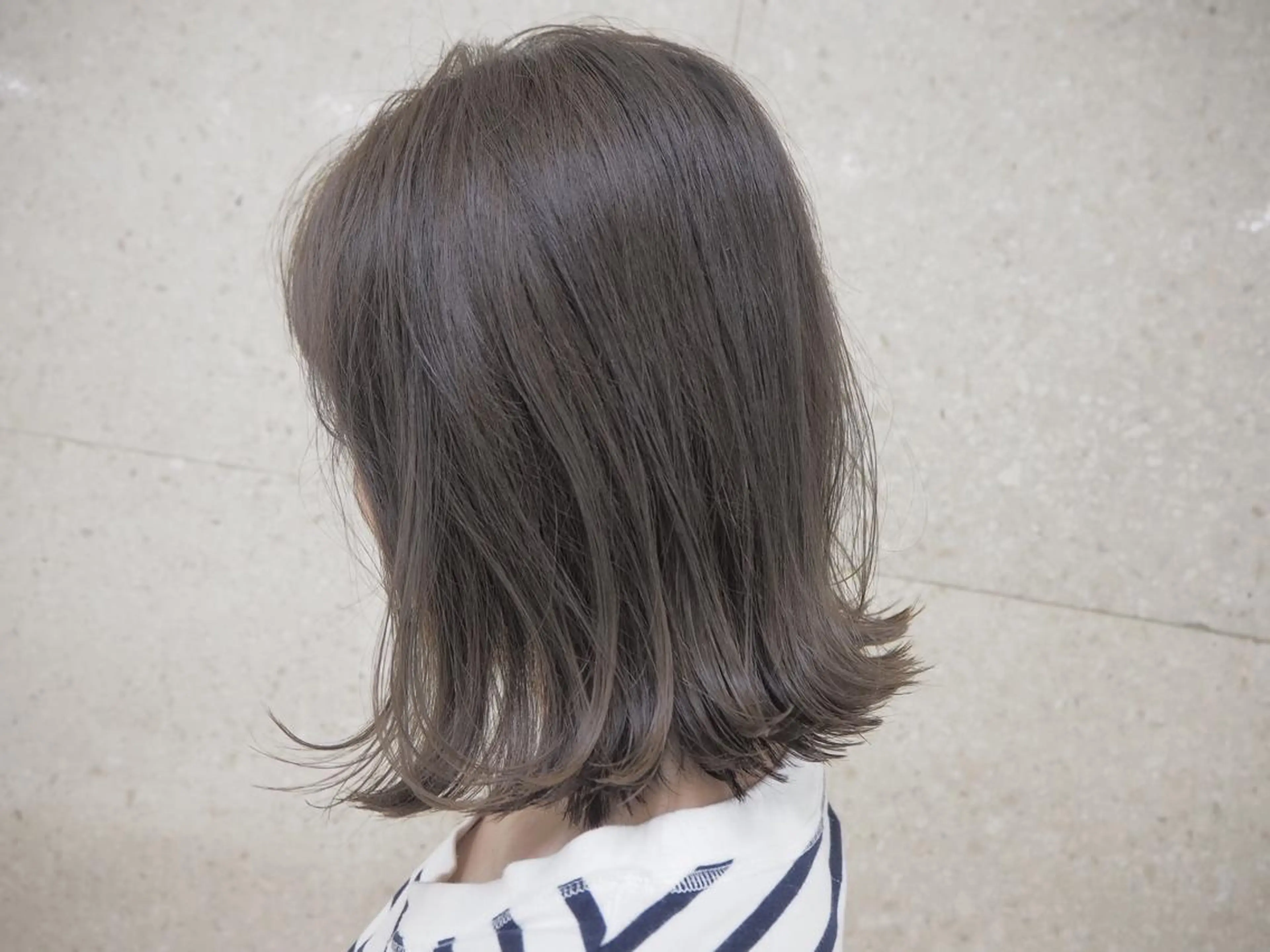 カラー ヘアカラー トリートメント 菅村 勇亮のヘアスタイル