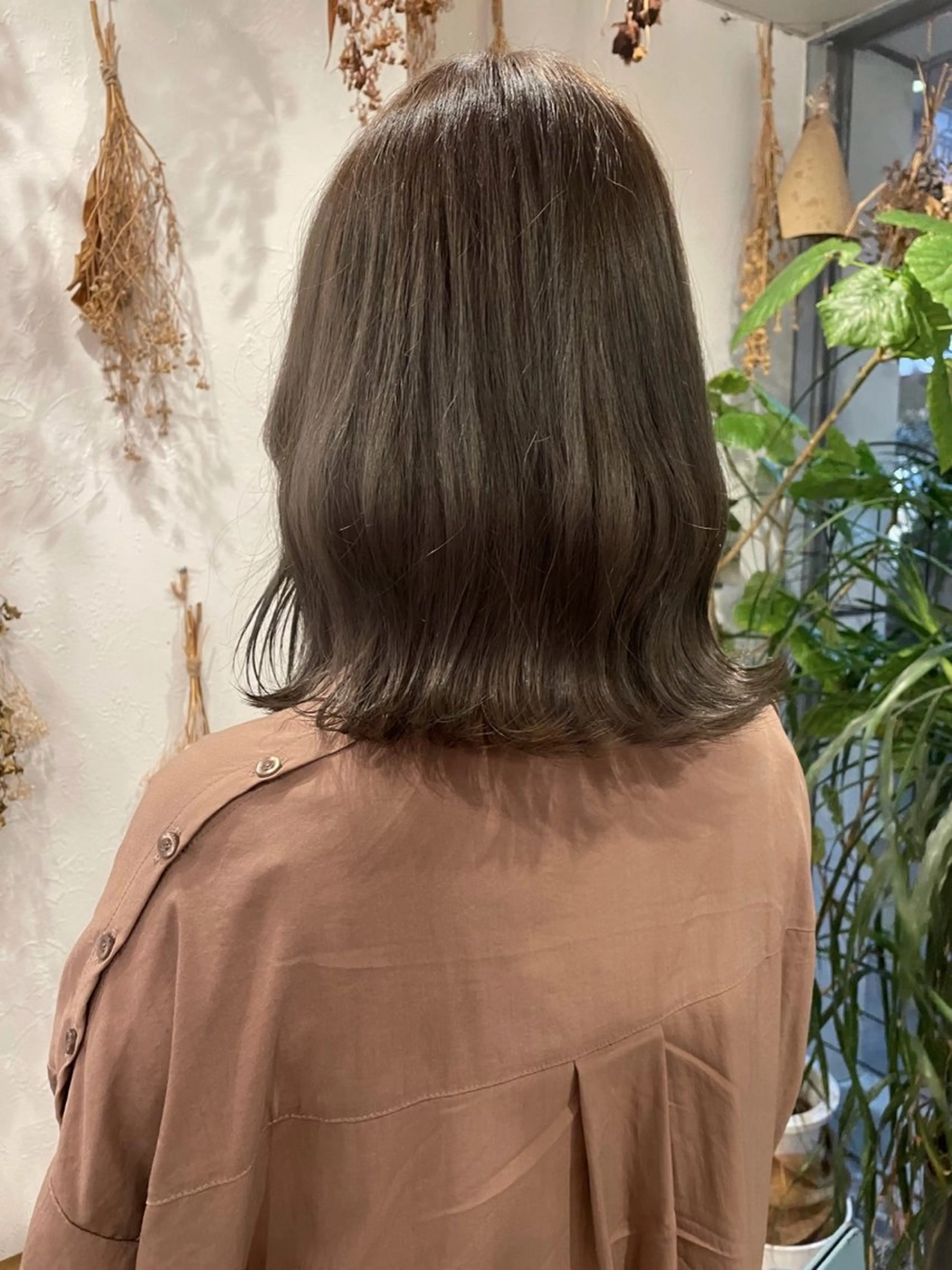 ミディアム カラー グレージュ オリーブグレージュ オリーブグレー ヘアカラー m ā l o.🌷 サカモトマイコのヘアスタイル