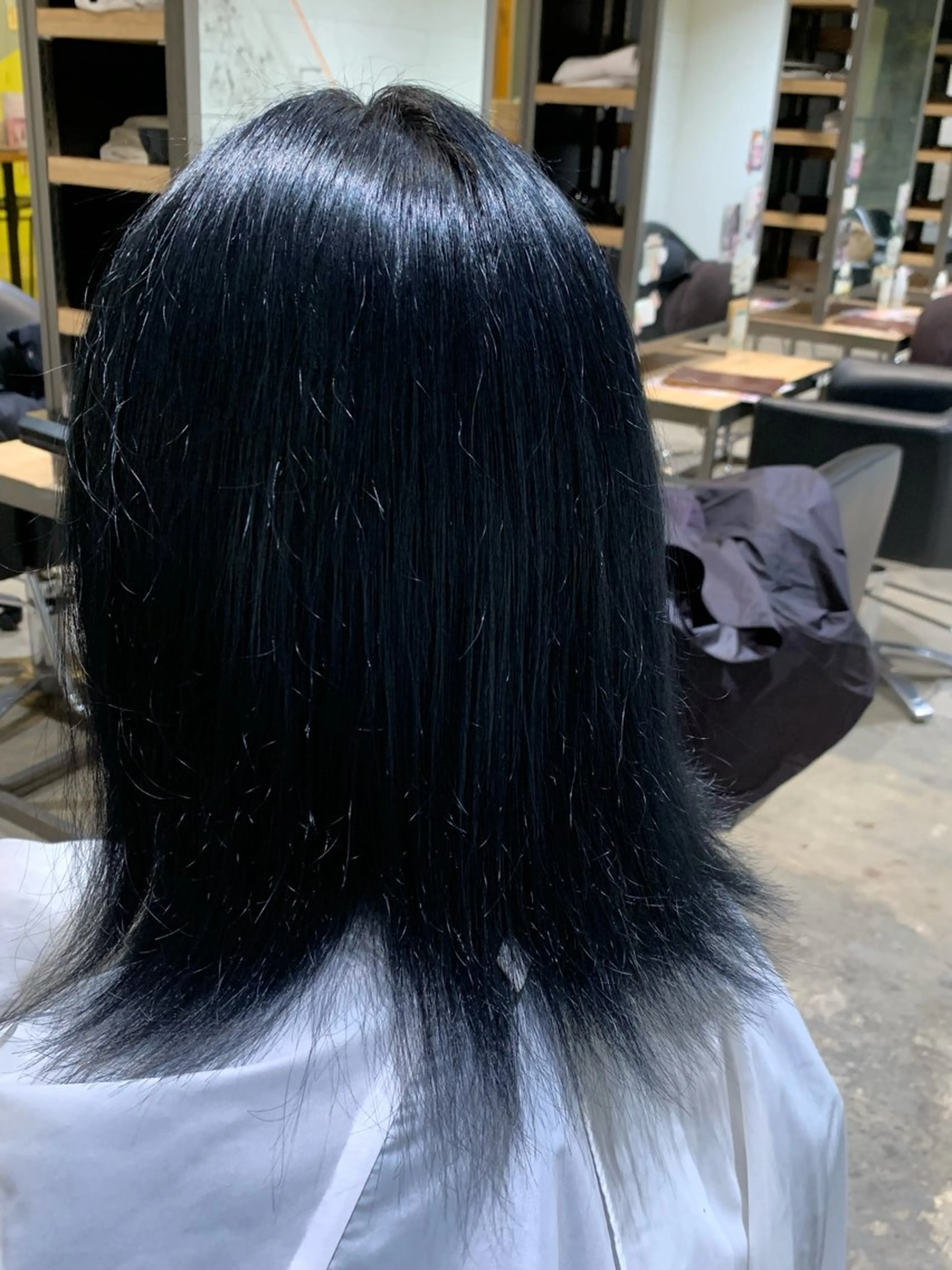 カラー 黒髪 ブルーカラー ブルーブラック 大谷 央翔のヘアスタイル