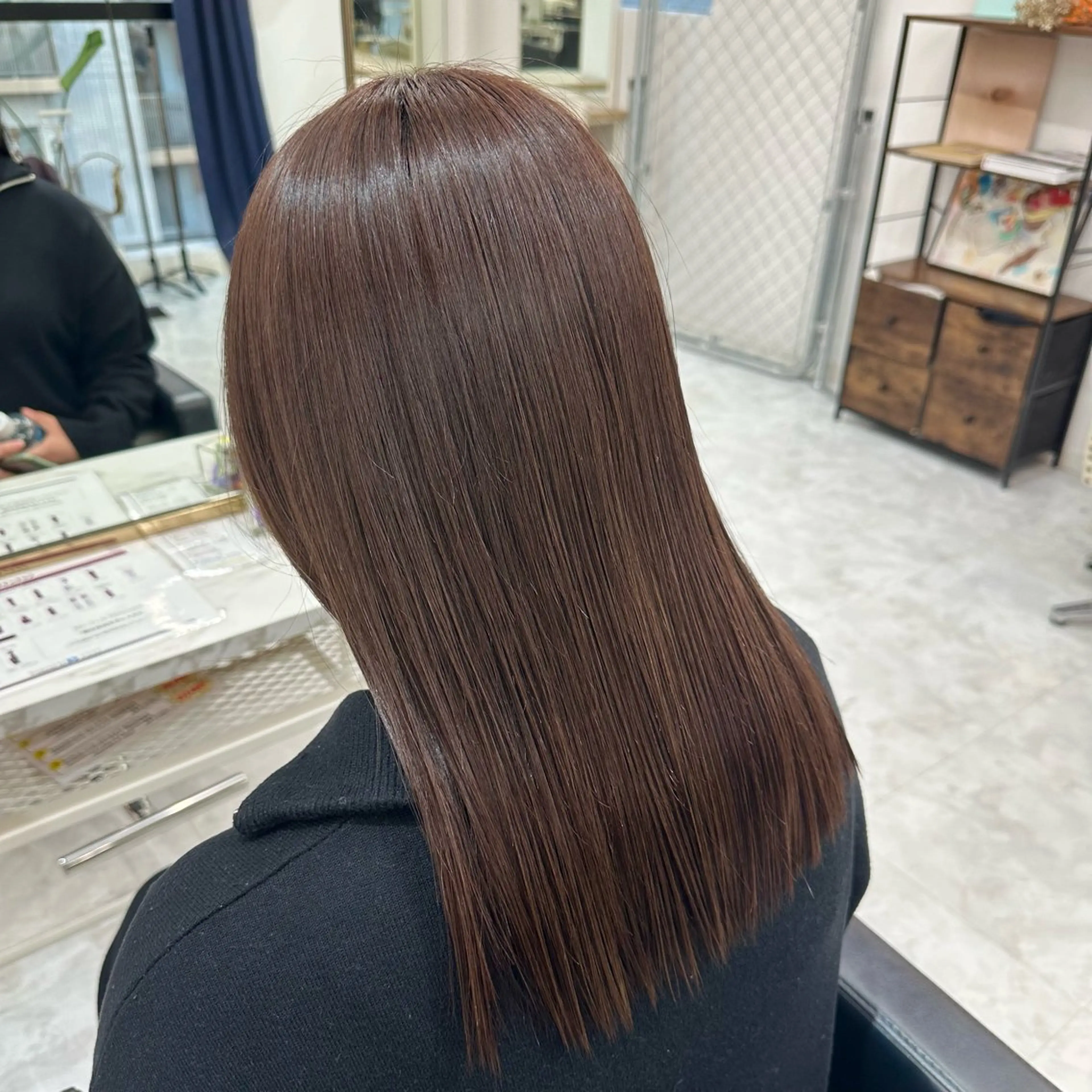 カラー ブラウンカラー ヘアカラー トリートメント 💎艶々ハイトーン MOE💍🤍のヘアスタイル