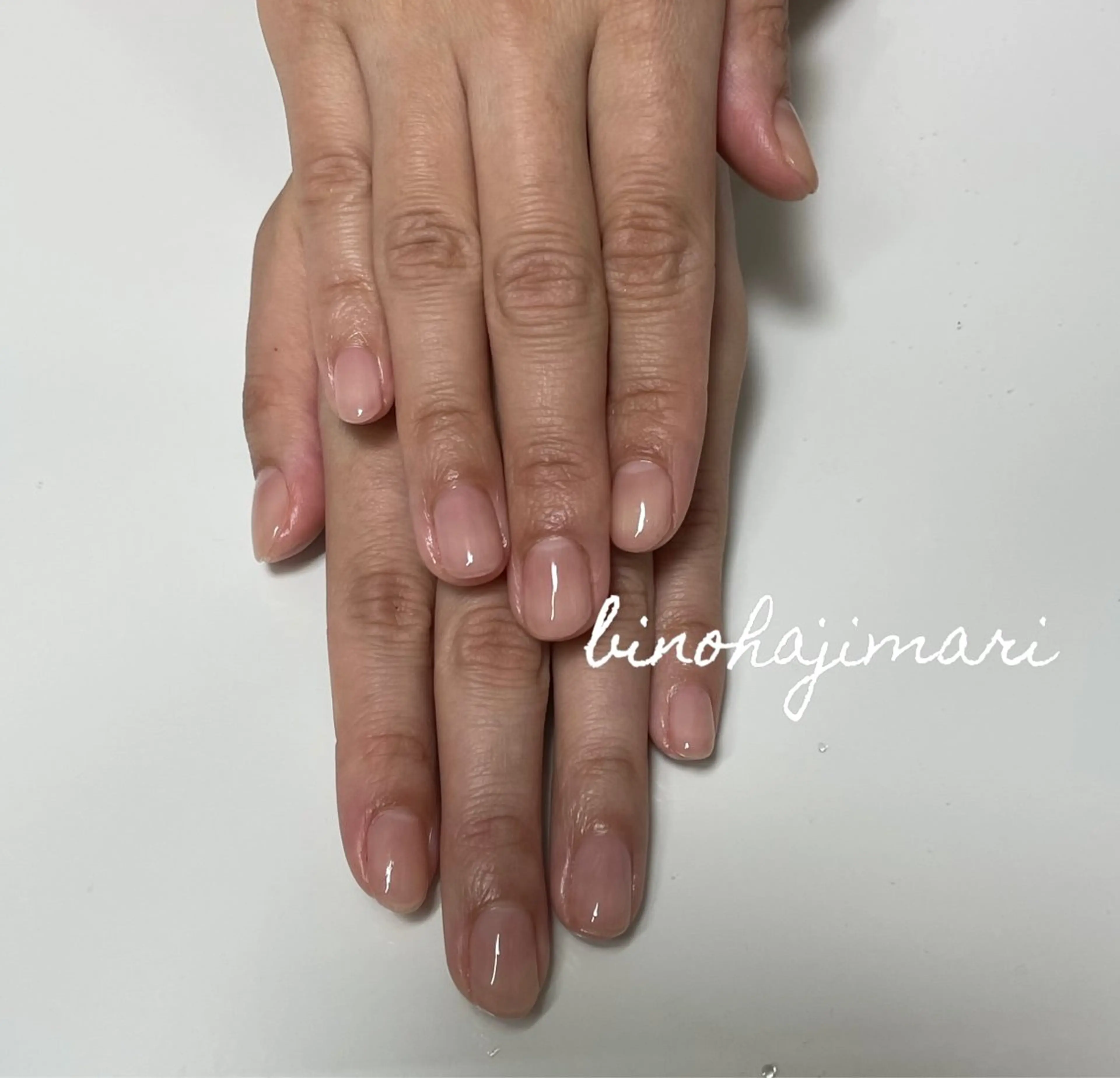 ネイル アートネイル クリアネイル フラッシュネイル ラメ(グリッター) シルバー ハンドネイル ハンドケア ♡Bivi♡自爪に 優しいネイルサロンのネイルデザイン