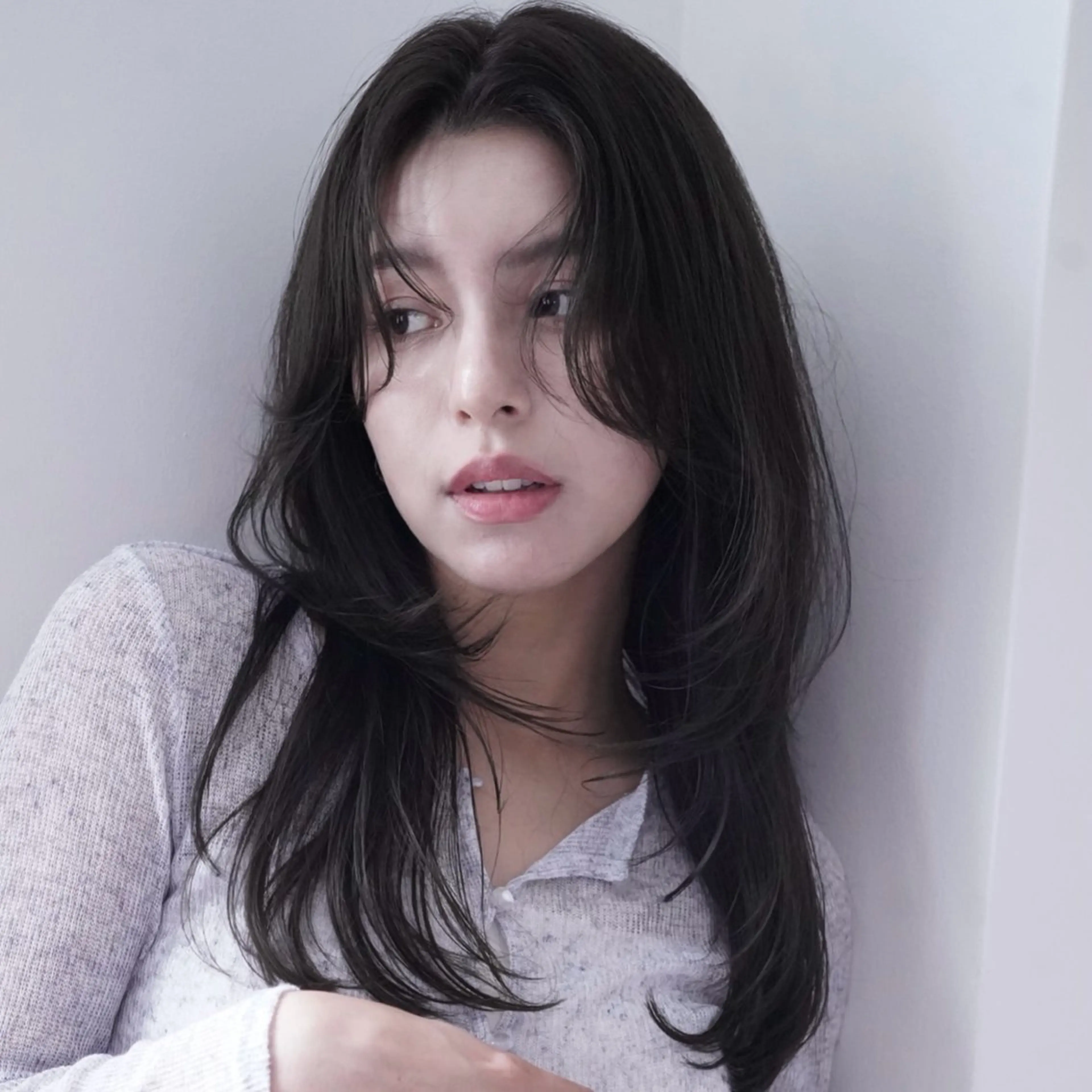 セミロング カラー オリーブカラー レイヤーカット カット ヘアカラー 透明感カラー/ レイヤーkotonoのヘアスタイル