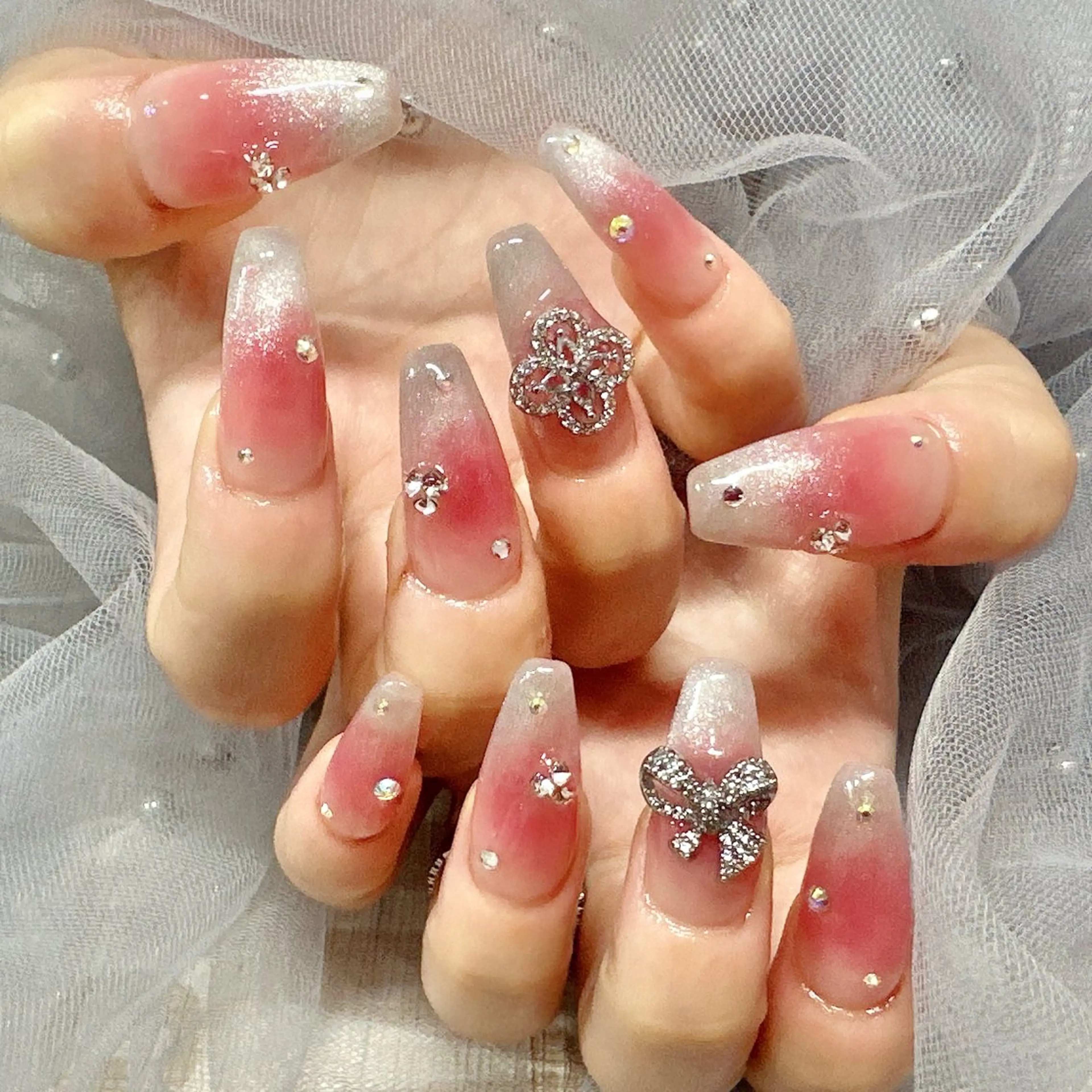 ネイル Luna K.のネイルデザイン