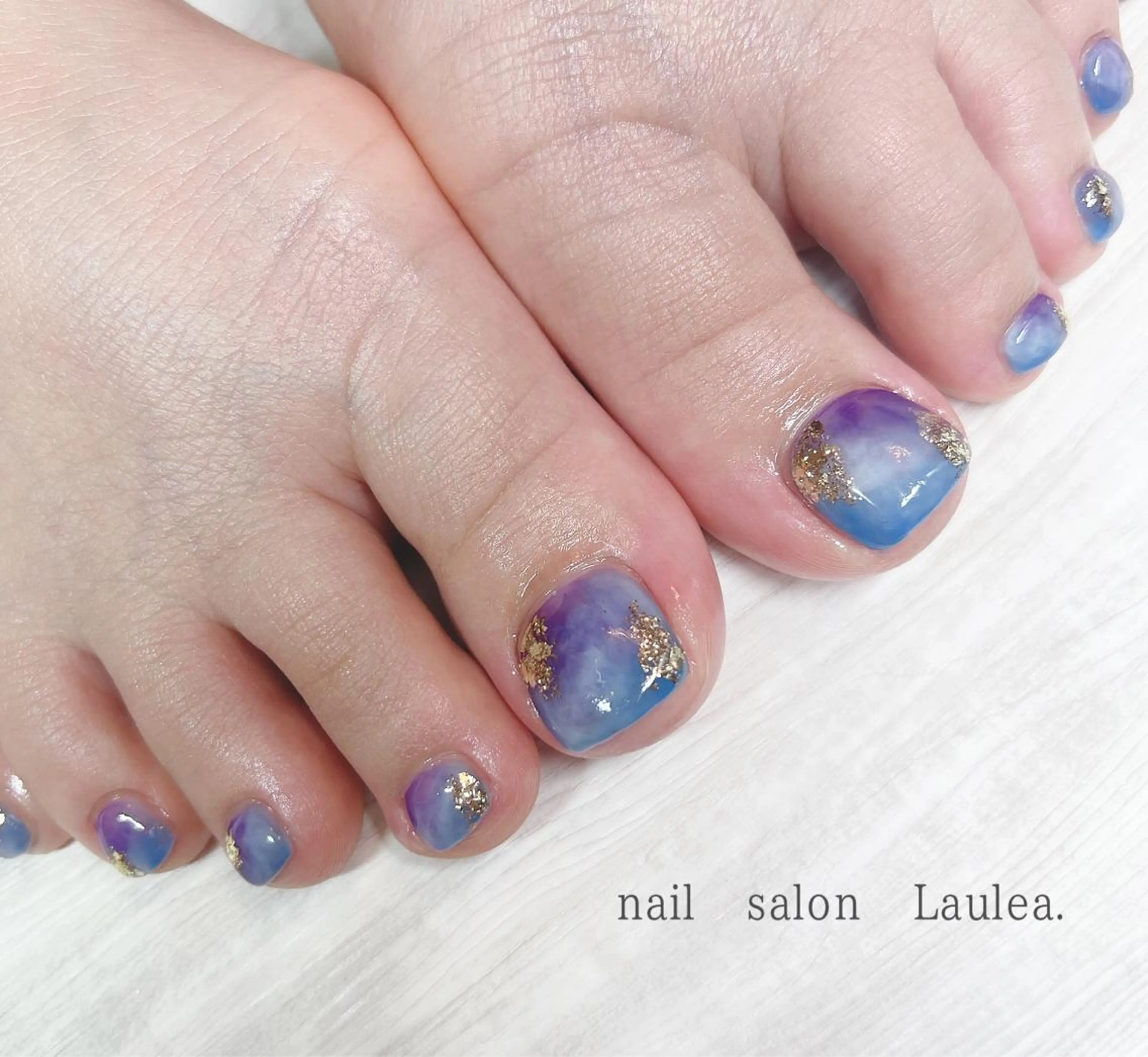 ネイル フットネイル ニュアンスネイル 夏ネイル nail salon Lauleaのネイルデザイン