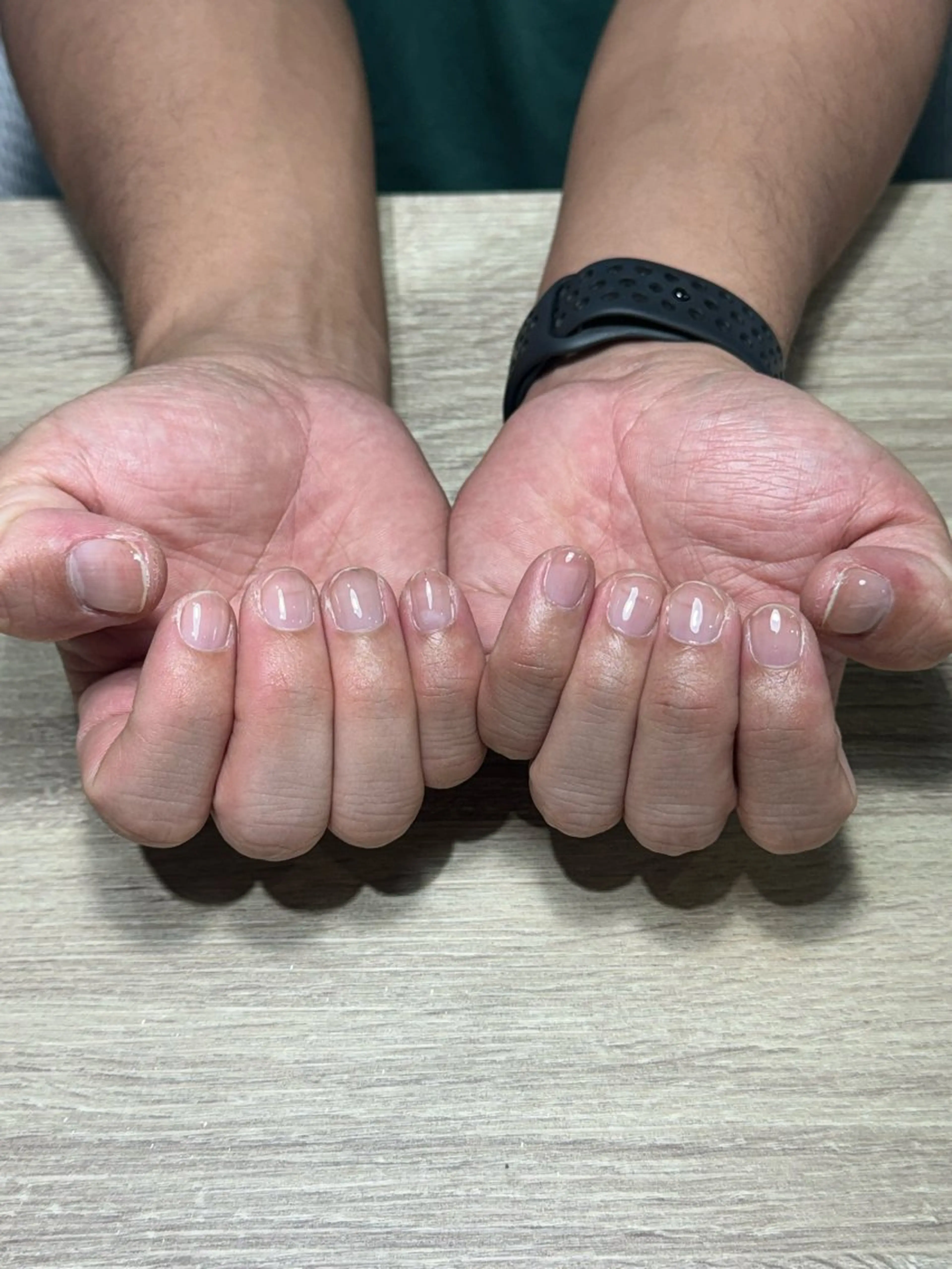 ネイル クリアネイル メンズネイル ワンカラーネイル luz 【ﾙｽﾞ】のネイルデザイン